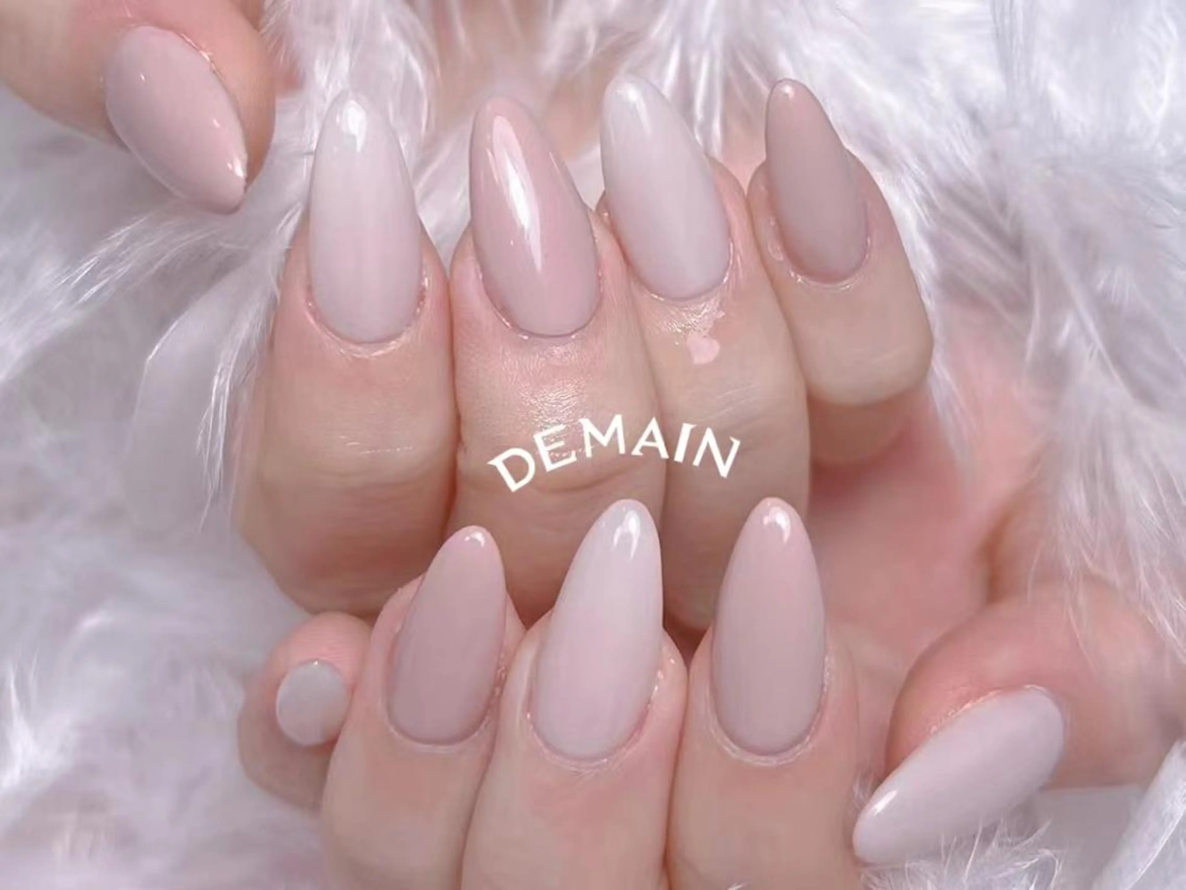 ネイル ハンドネイル DEMAIN- 🌹のネイルデザイン