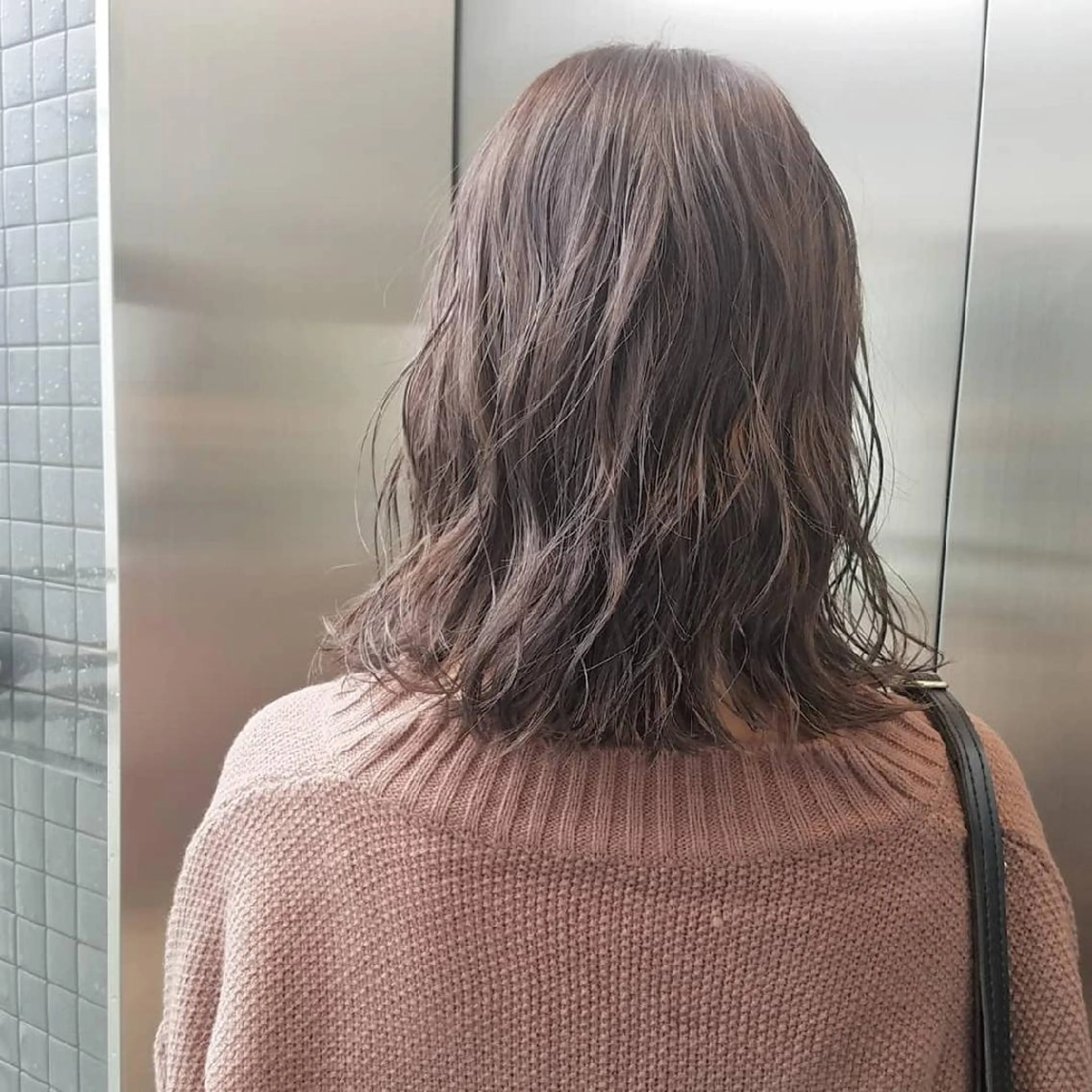 ミディアム ネイル ヘアアレンジ パーマ カラー アッシュ ベージュカラー ラベンダーカラー ラベンダーアッシュ iplus✴ まつげ、眉毛、耳つぼのマツエク・マツパデザイン