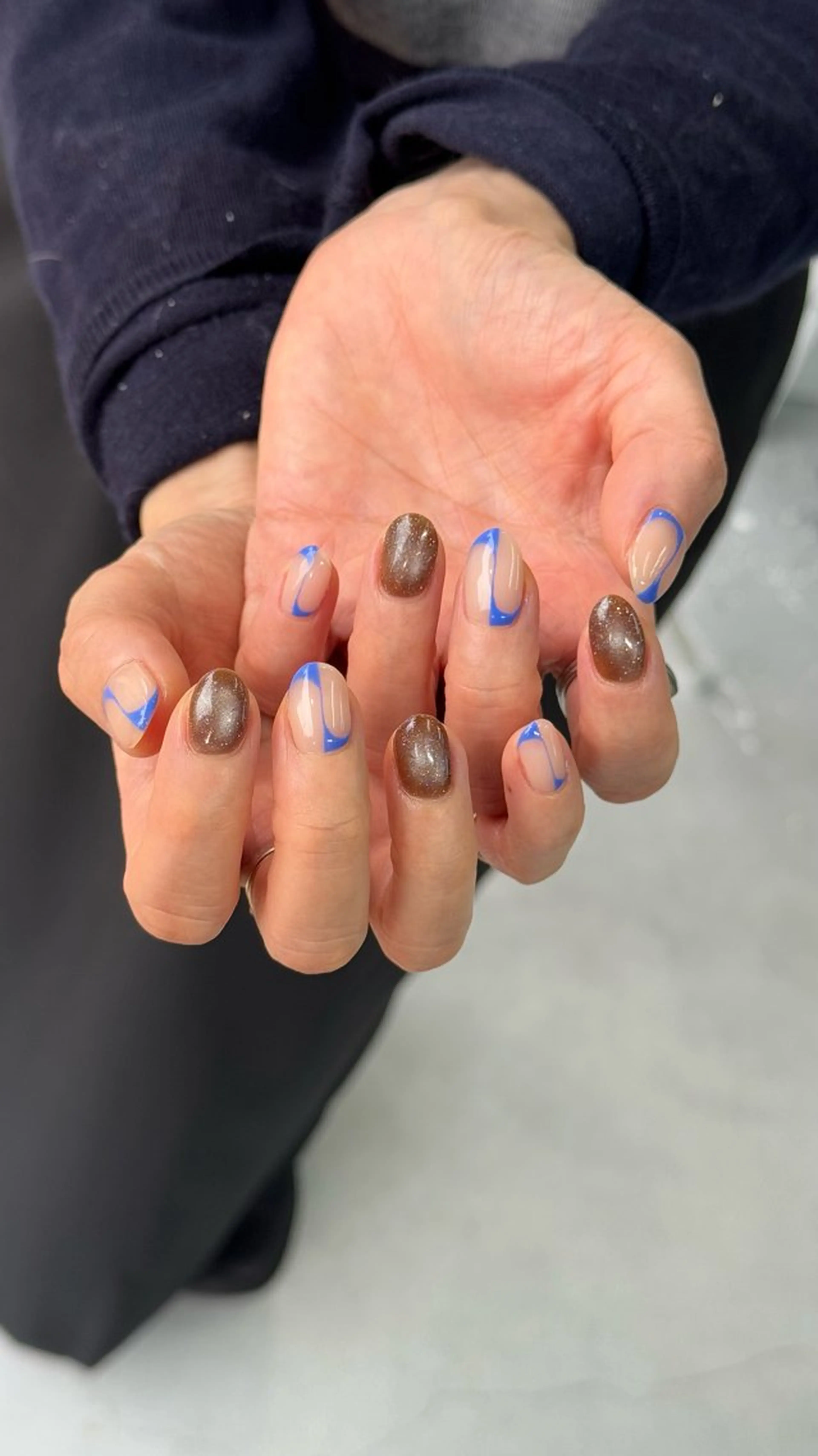 ネイル ブルー ブラウン マグネットネイル ハンドネイル Momoka ネイリスト福岡/薬院のネイルデザイン
