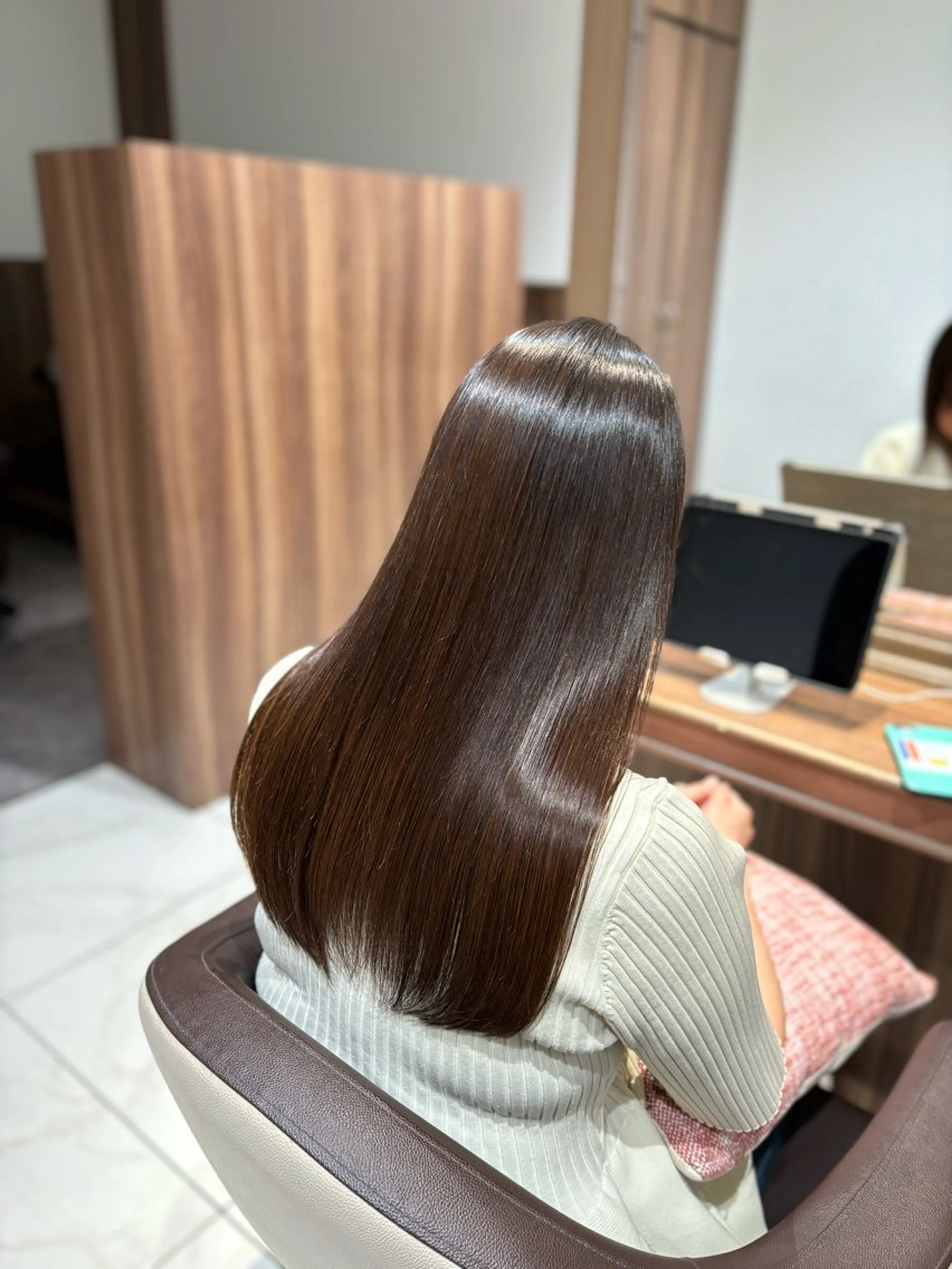 【1/25限定】天使の輪が出来る💫縮毛矯正の写真