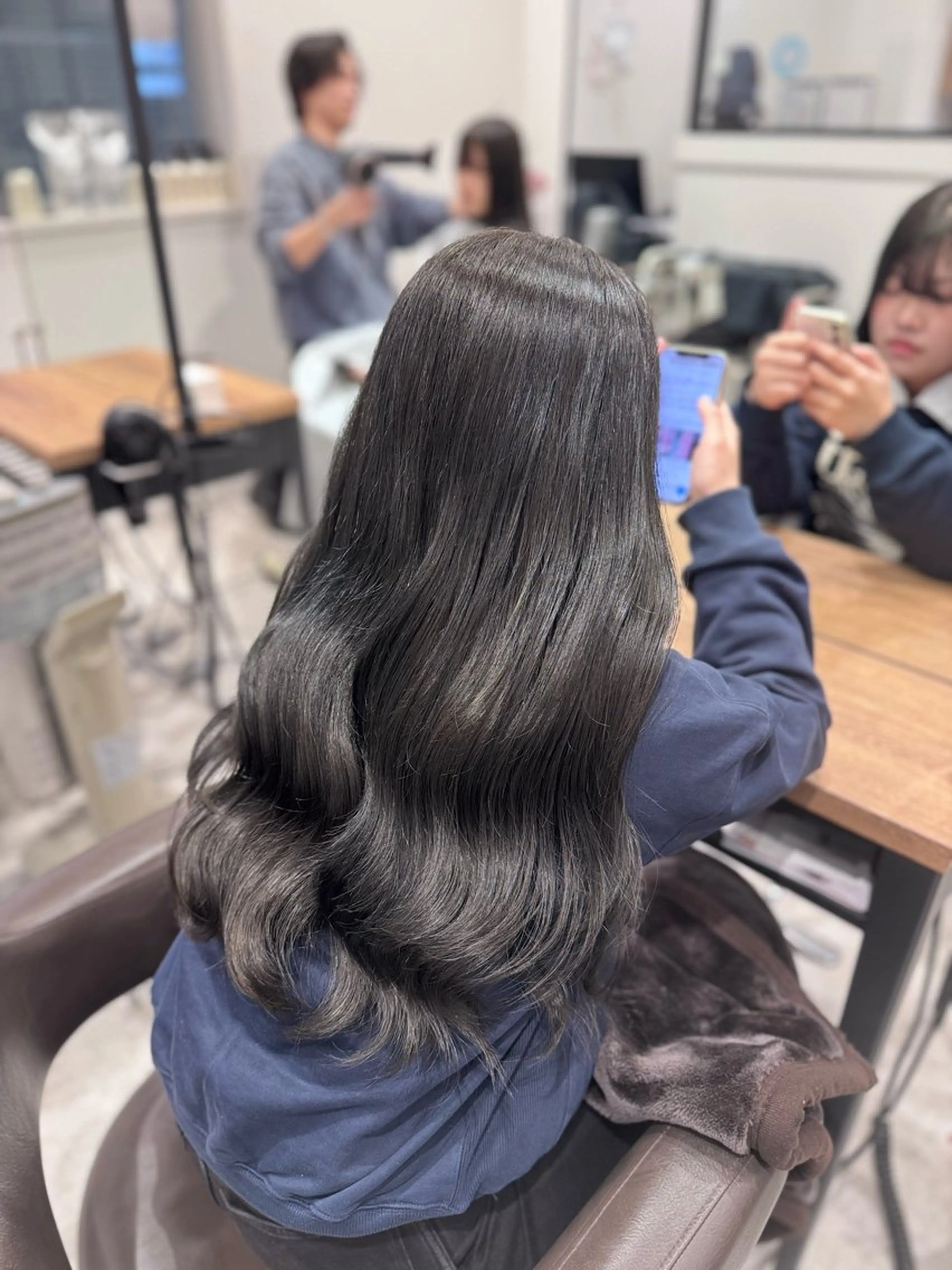 カラー ヘアカラー 𝐋𝐞𝐞天王寺 𝐁𝐢𝐚𝐧のヘアスタイル