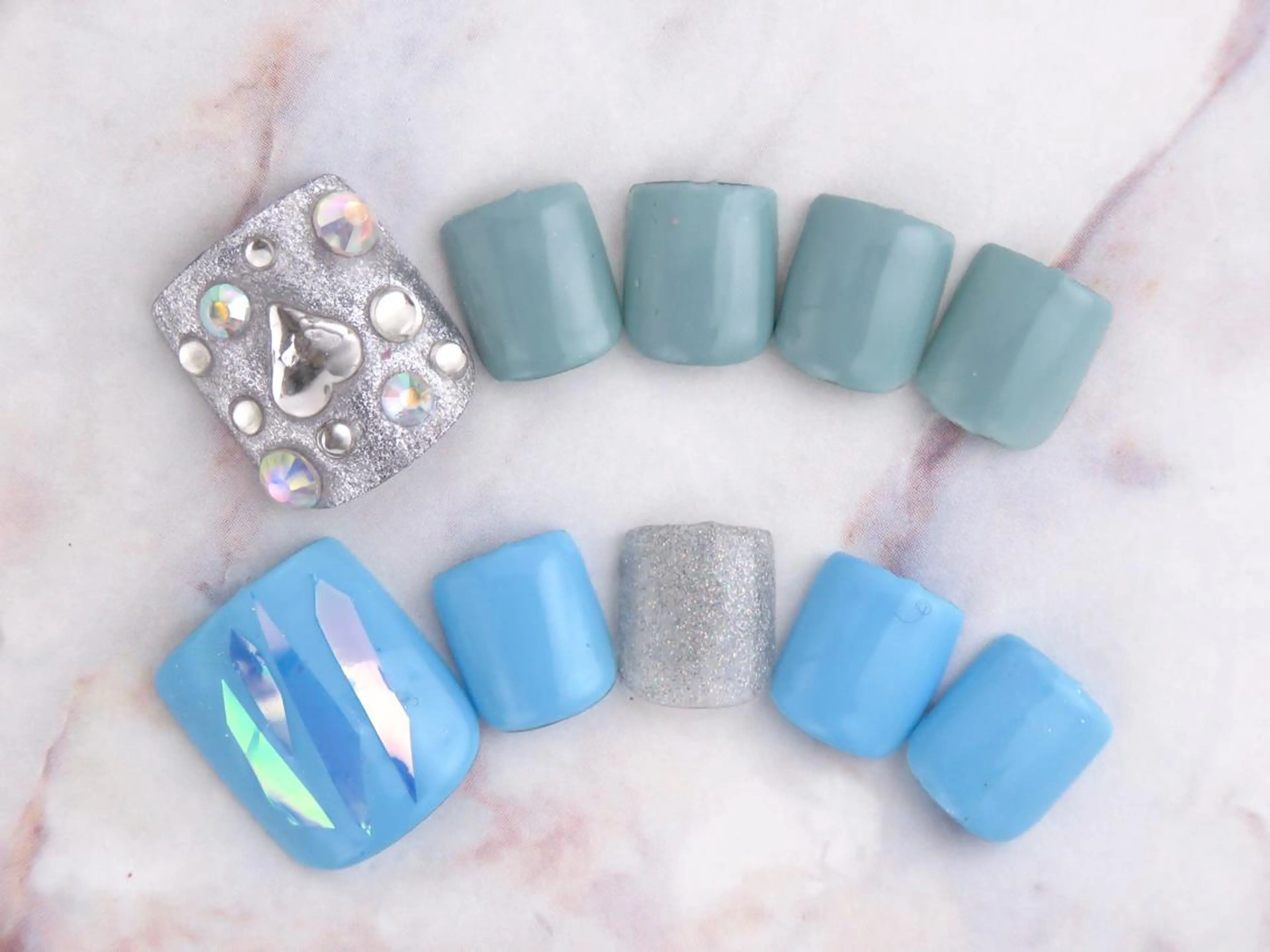 ネイル フットネイル BIN nailのネイルデザイン