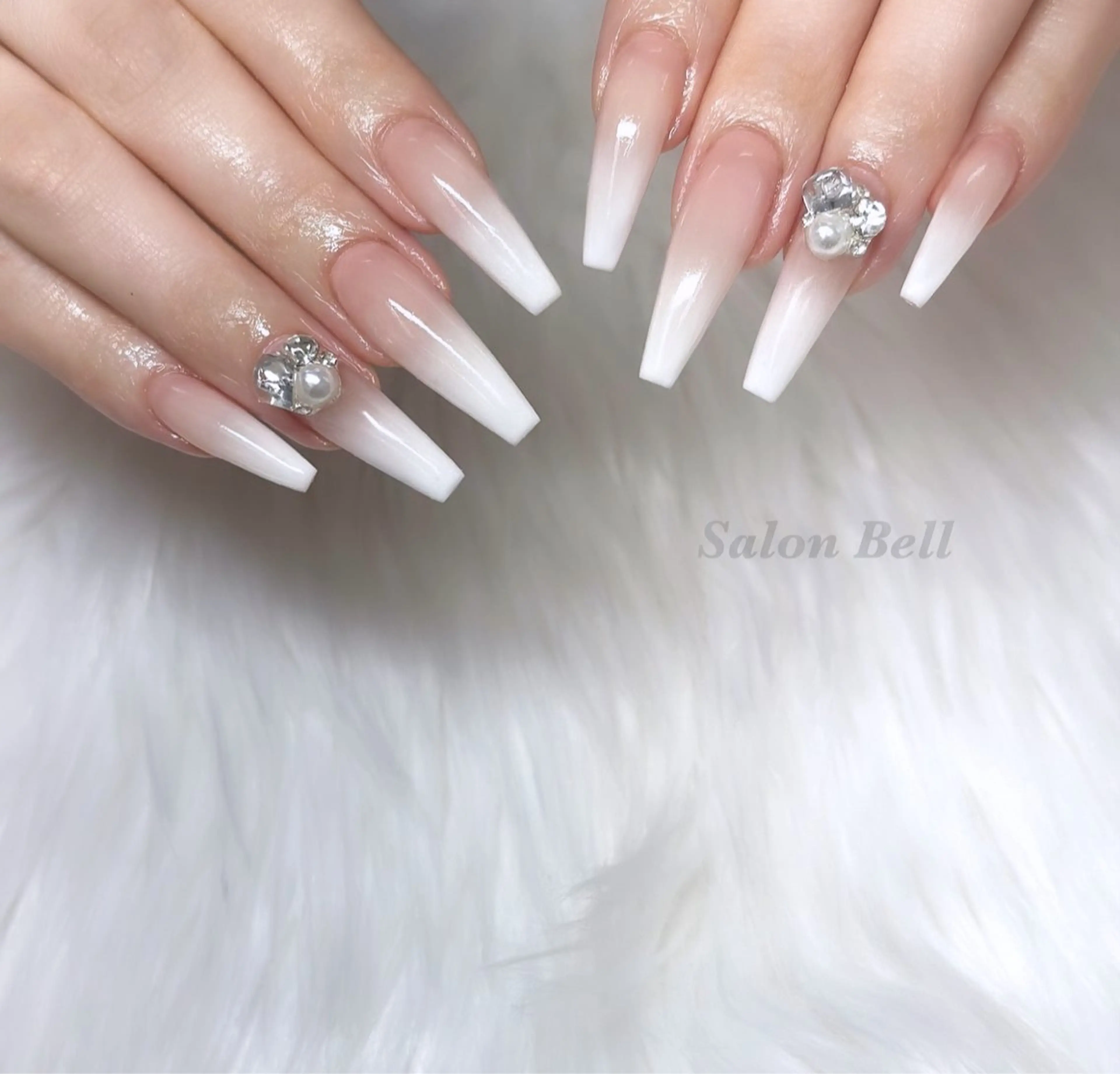 ネイル ハンドネイル Bell 富田林店 SAYAKAのネイルデザイン