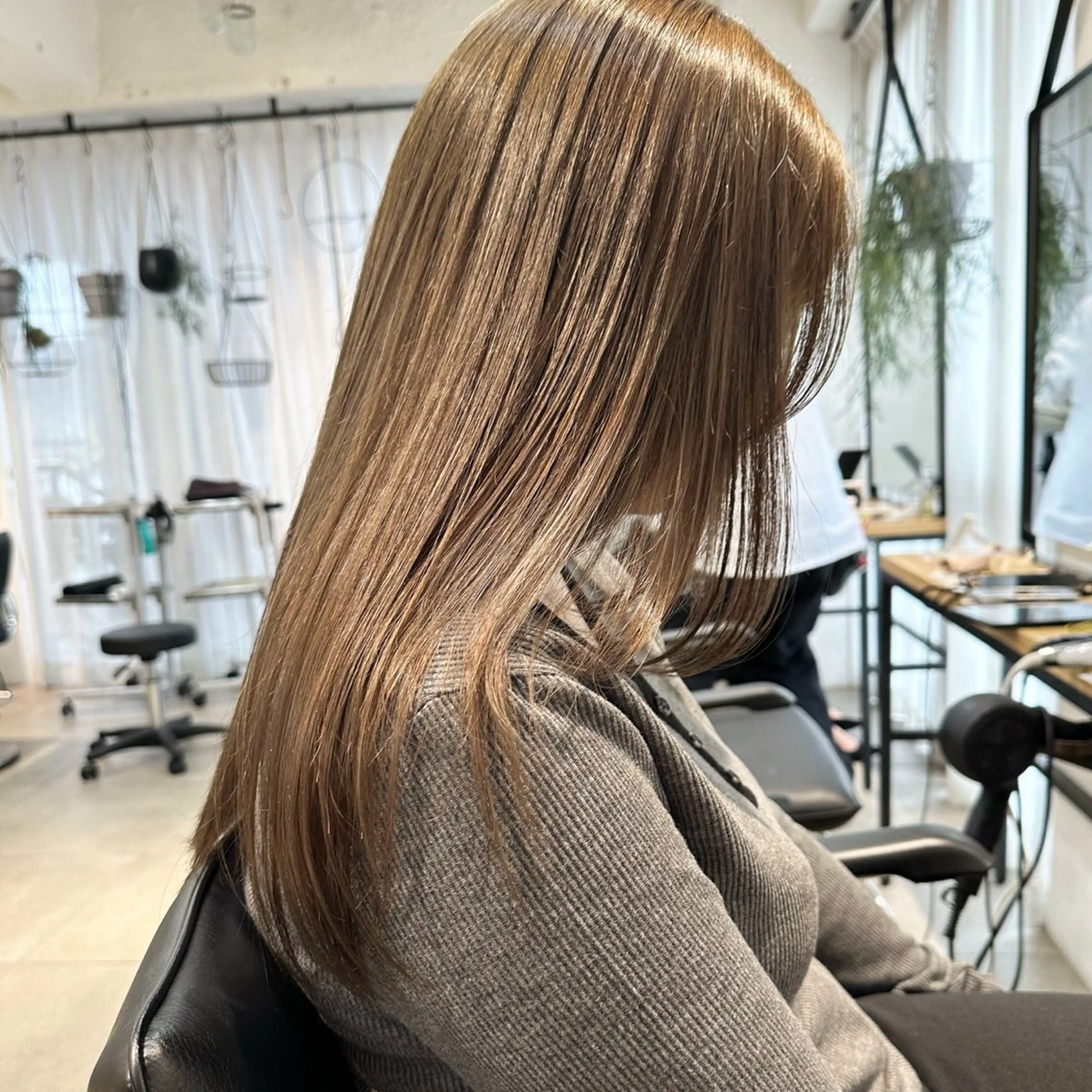 セミロング カラー ヘアカラー 縮毛矯正/カラー ✨️Mariamuのヘアスタイル