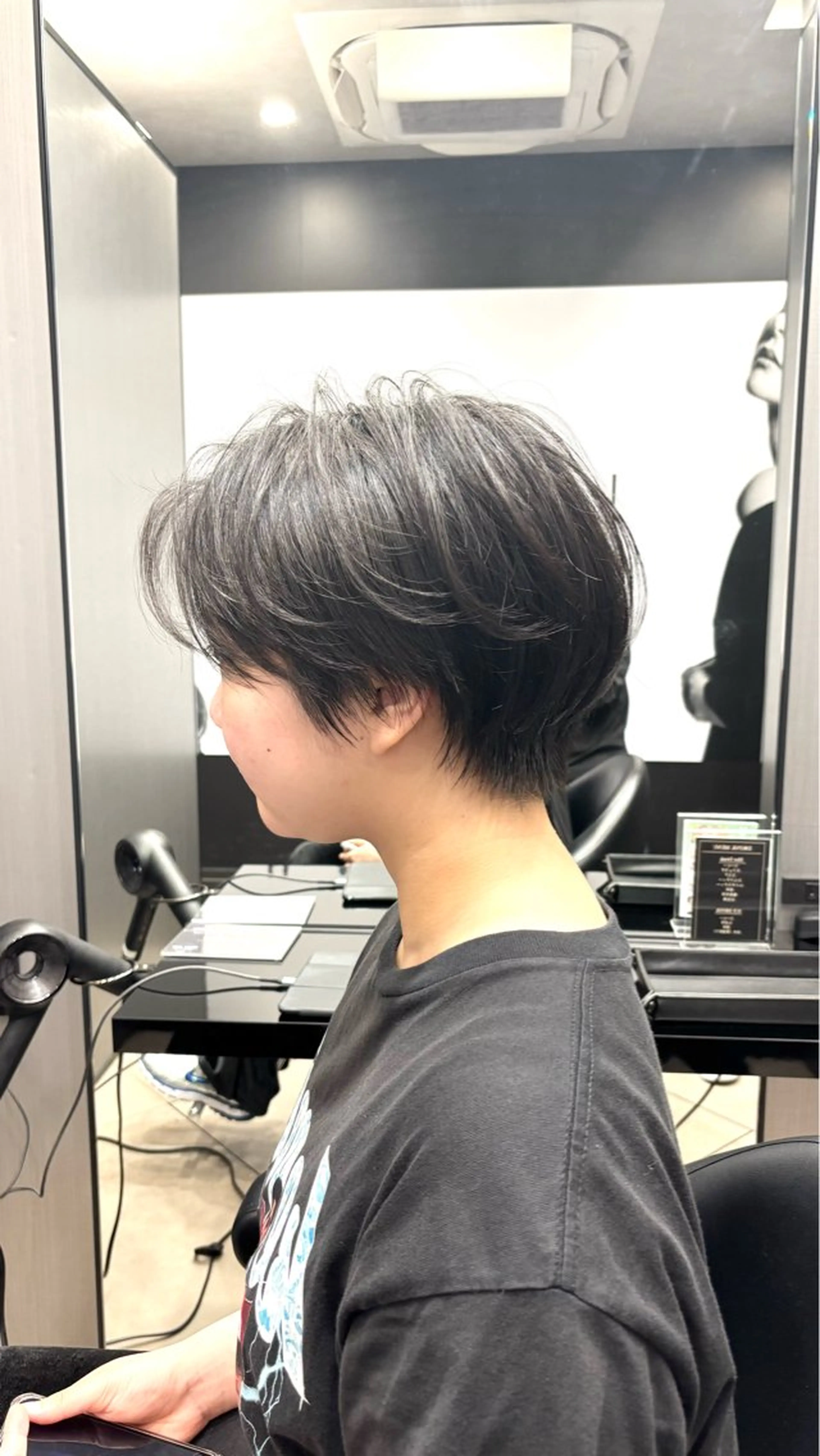 ショート ショートボブ ハンサムショート 丸みショート ボブ くびれヘア カット HARUKI  MINATO Japan広島紙屋町店所属・hmj紙屋町店 脊戸智志のエステ・リラクイメージ