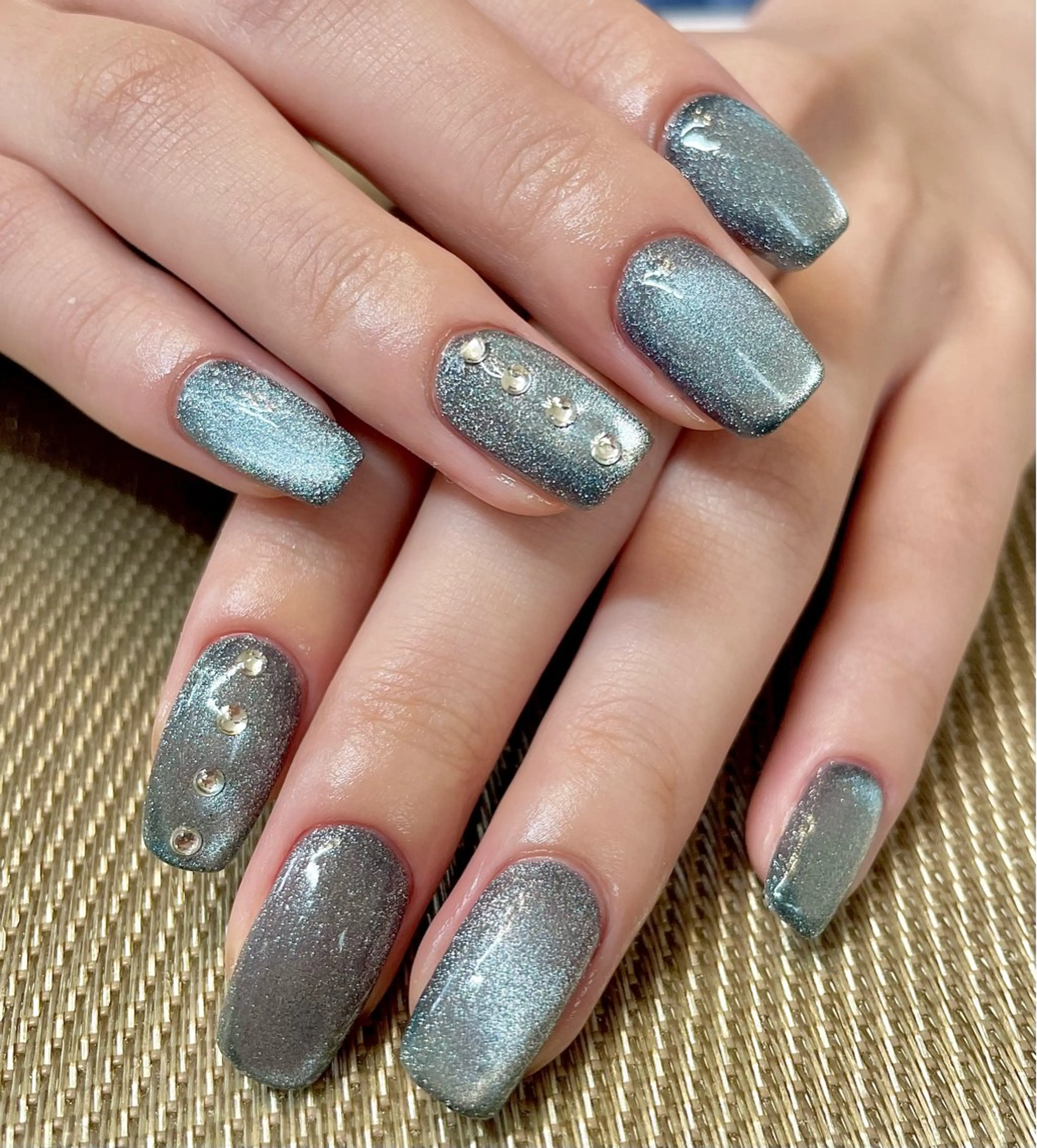 ネイル マグネットネイル Up styleのネイルデザイン