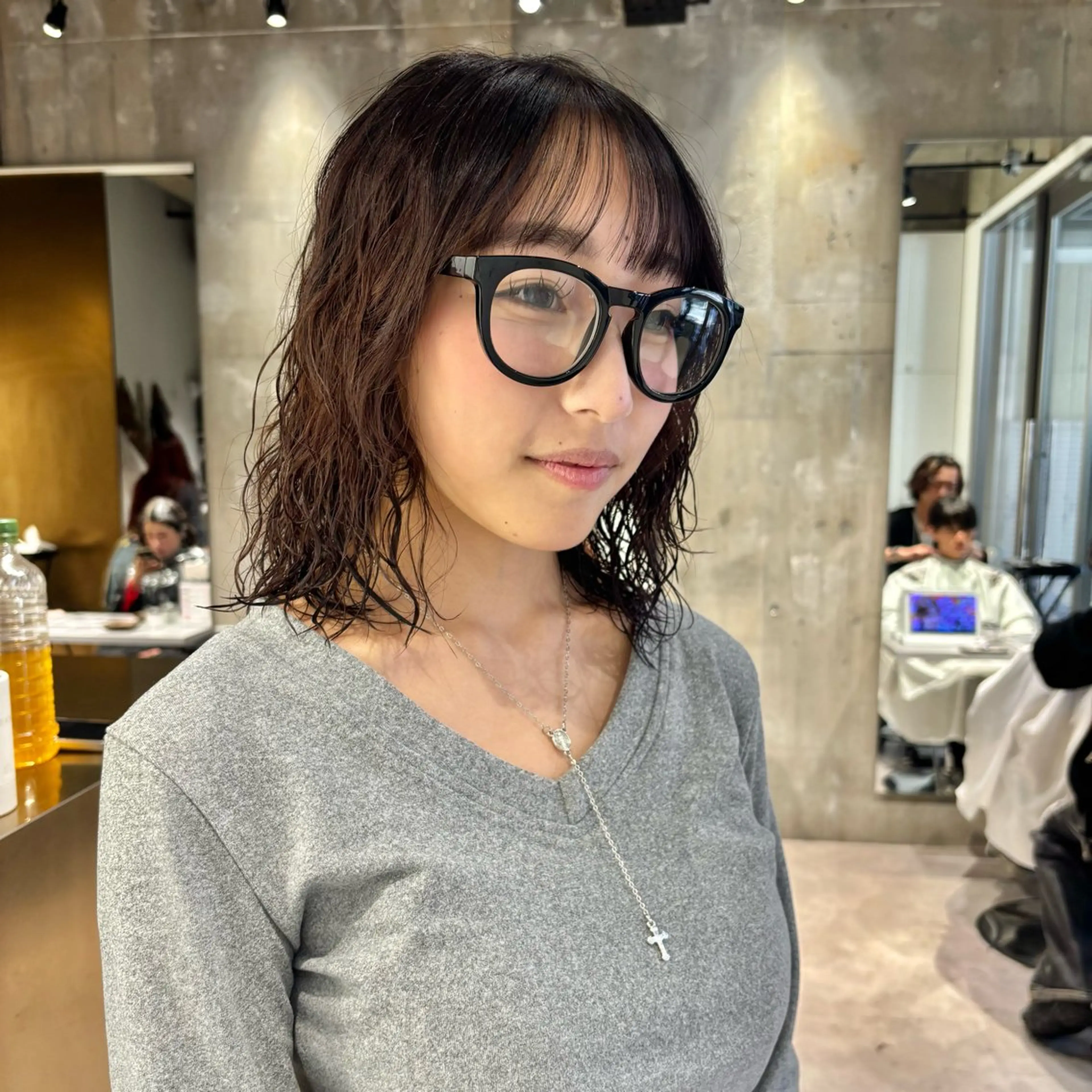 ミディアム パーマ ミディアムパーマ ボブ シースルーバング カット パーマ mina🪐立川駅/ レイヤー/ボブのヘアスタイル