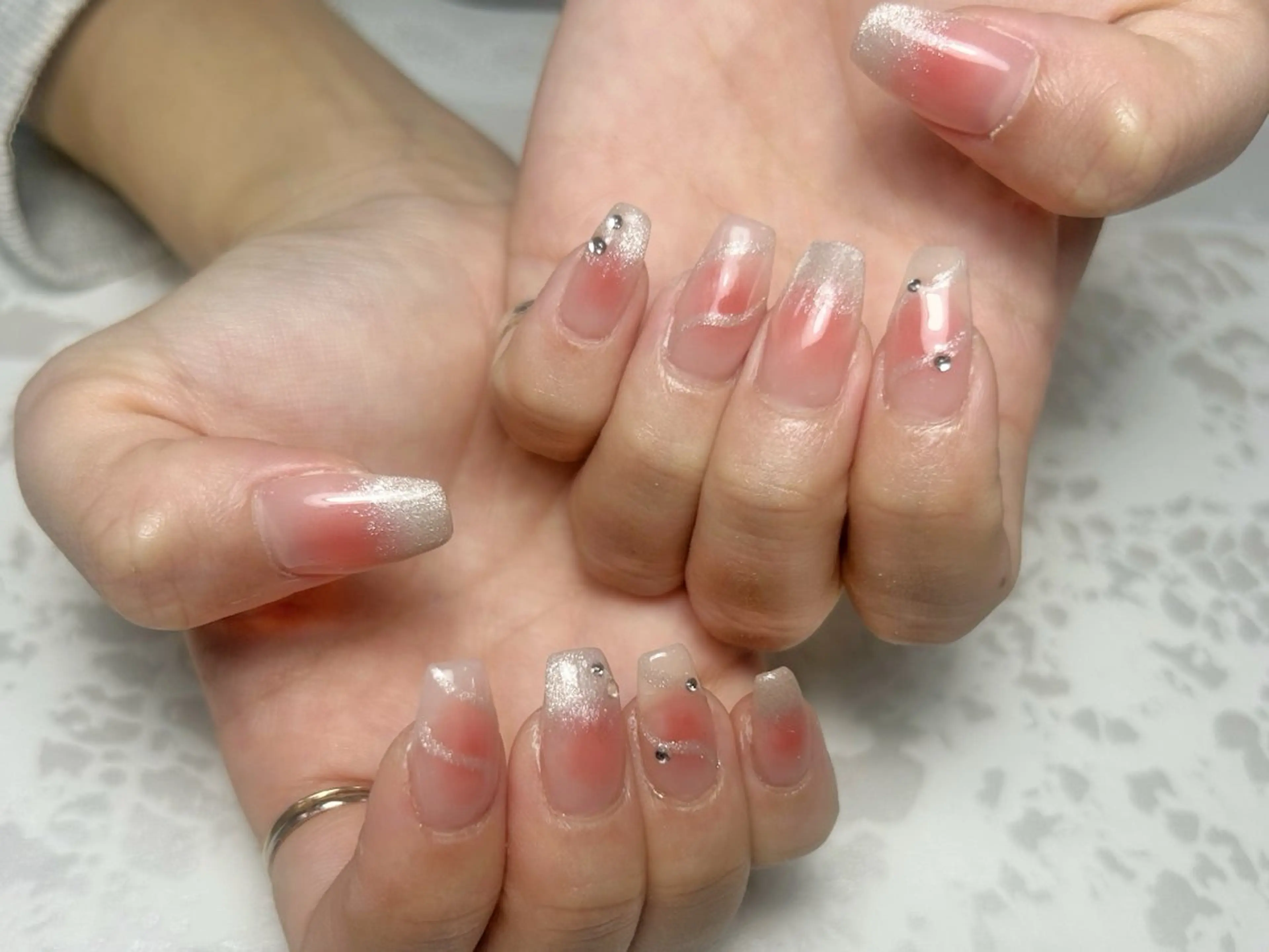 ネイル チークネイル グラデーション マグネットネイル Aspii アスピーのネイルデザイン