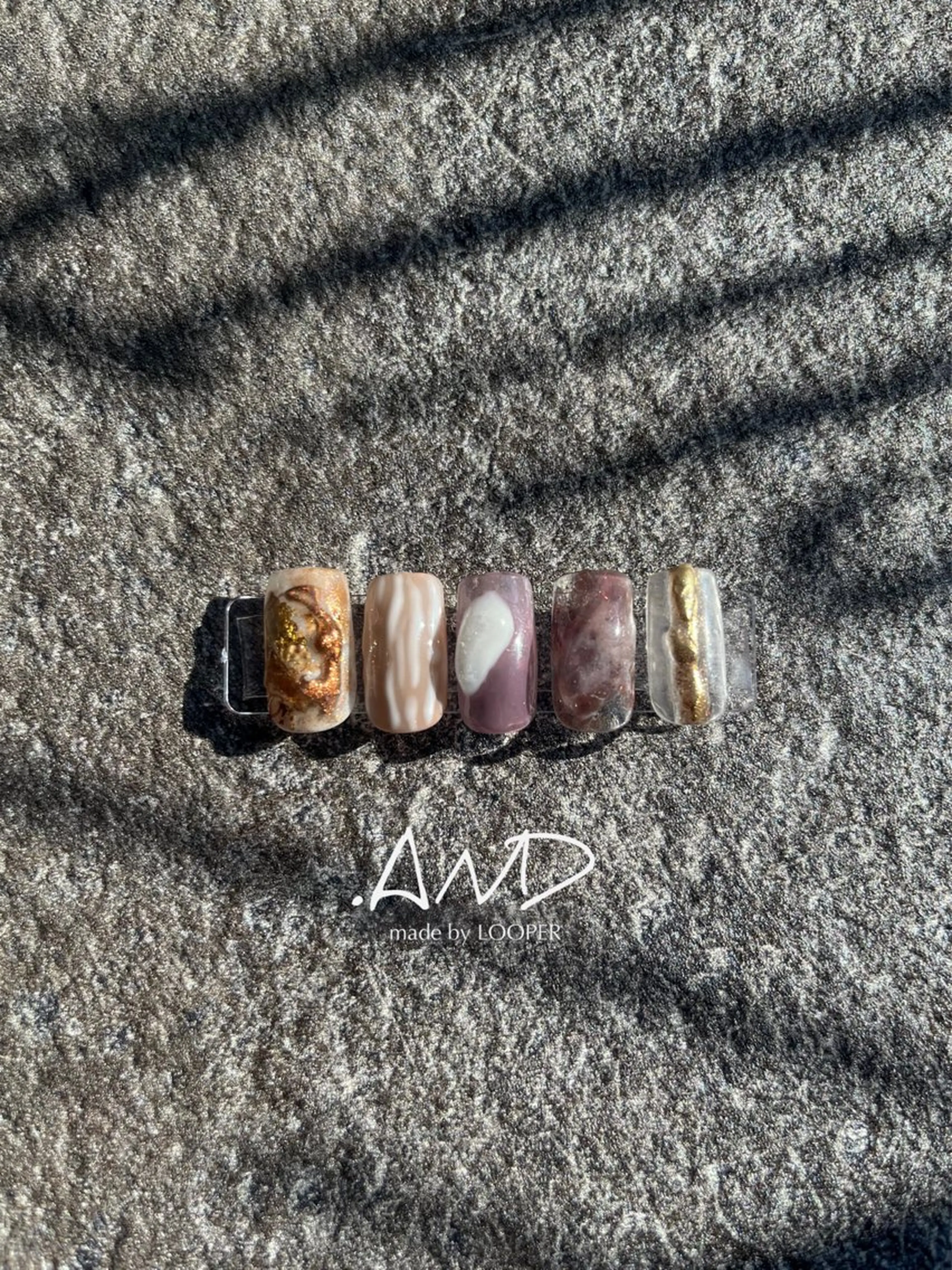 ネイル アートネイル ニュアンスネイル ハンドネイル LOOPER所属・mzh ...のネイルデザイン