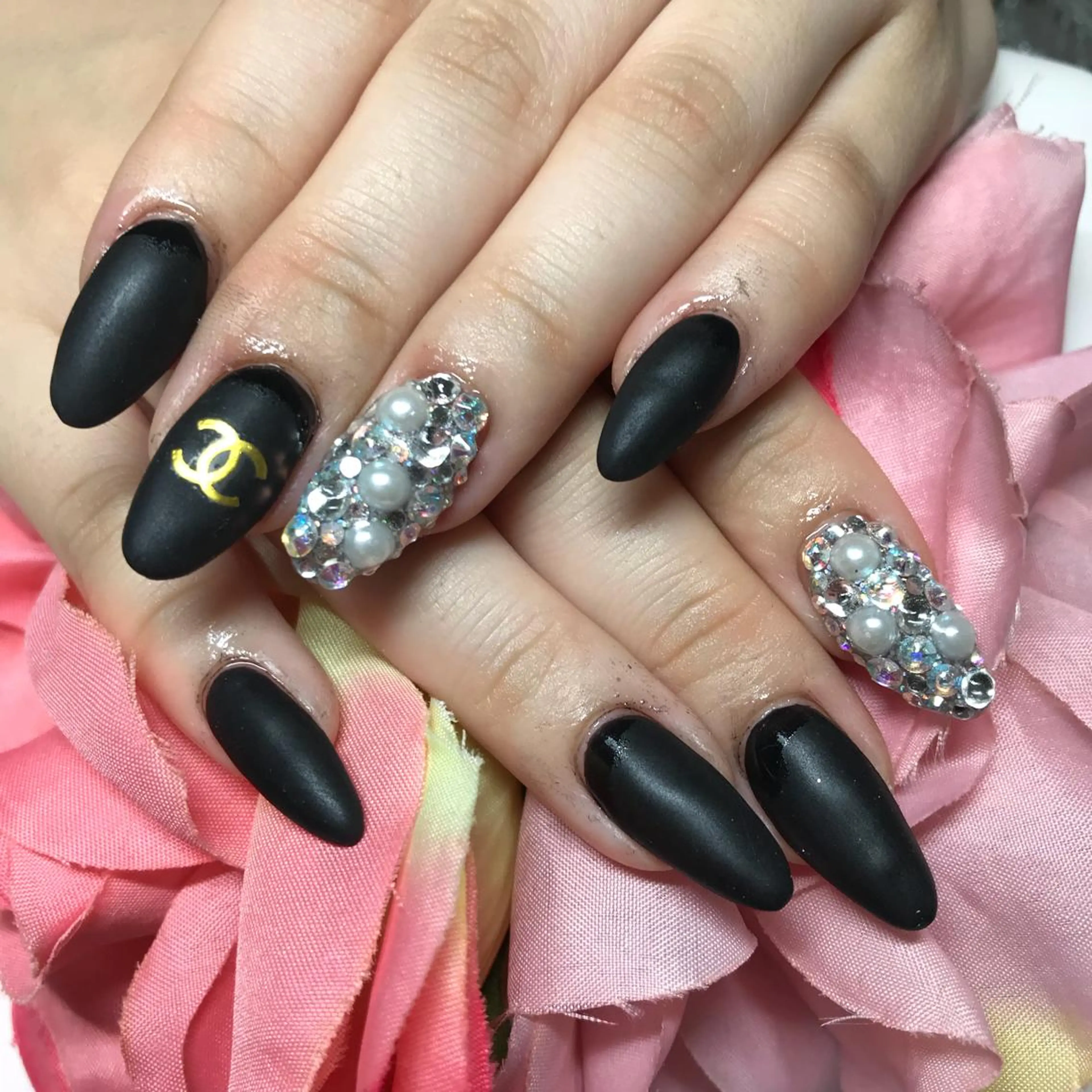 ミディアム ネイル 《LB》ラブリエ Nail&eyeのマツエク・マツパデザイン