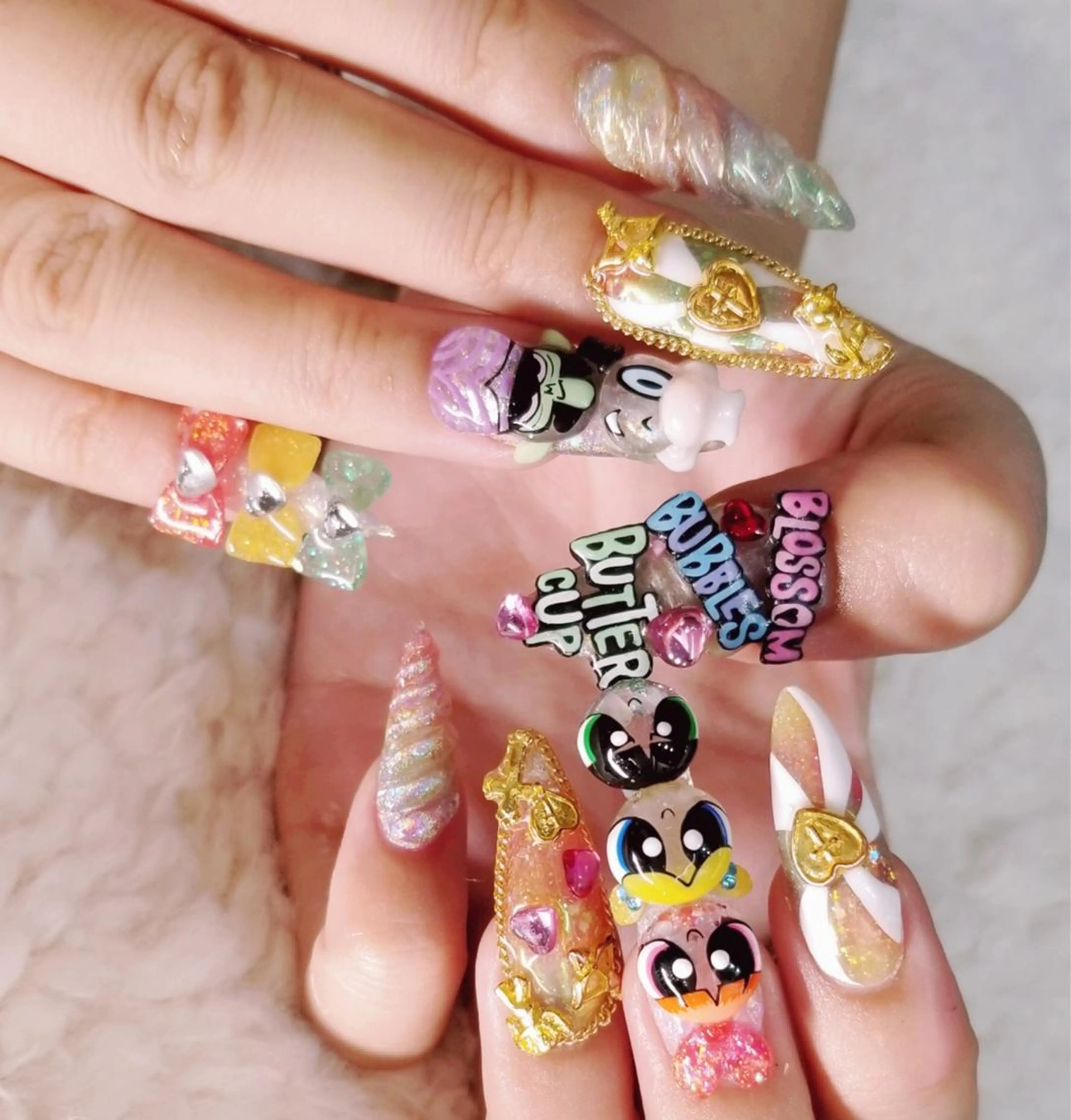 ネイル おで@ oderi_nailのネイルデザイン