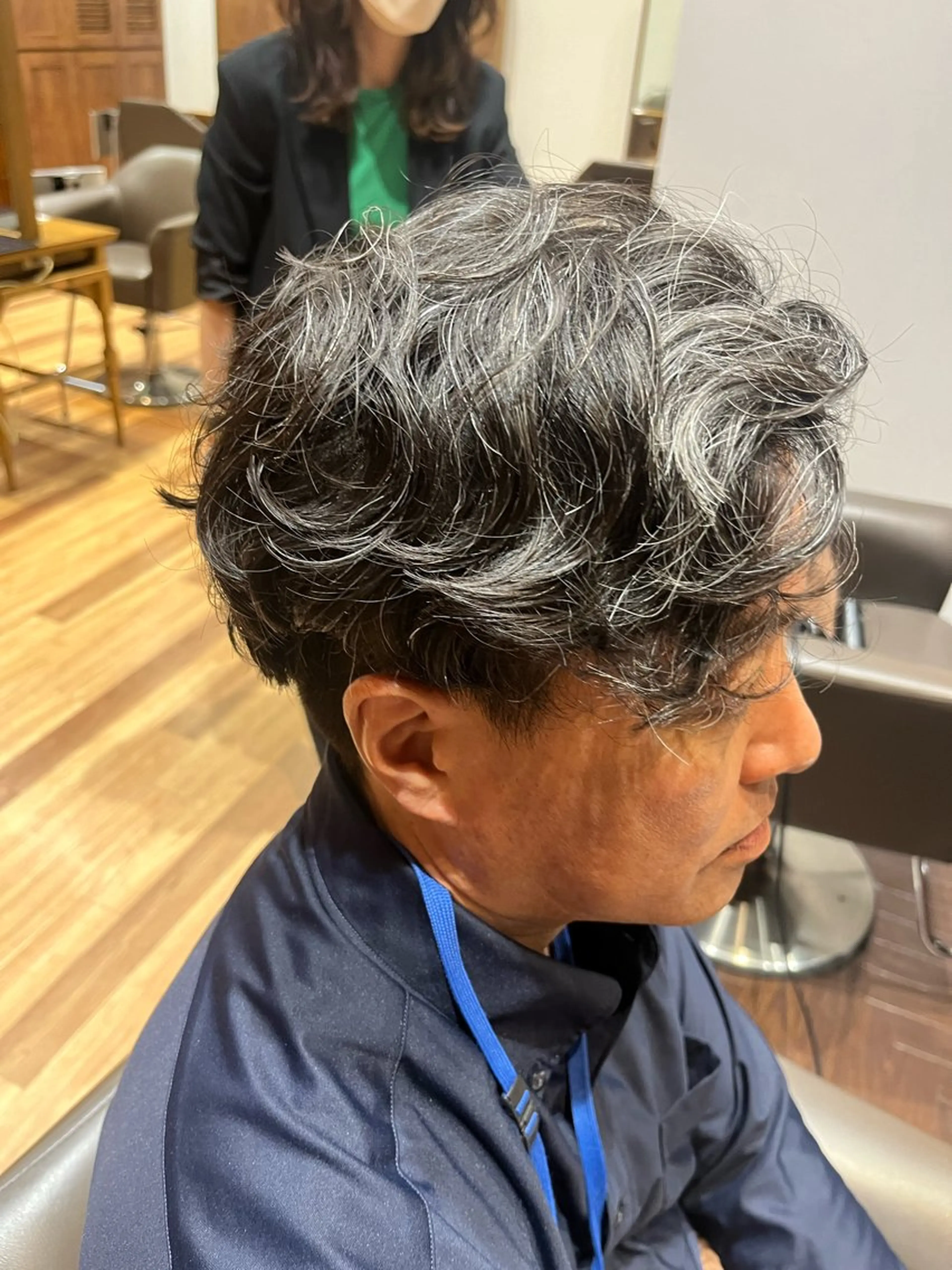 ショート パーマ 🎀ツヤ暖色カラー 🎀大塚ナオミのヘアスタイル