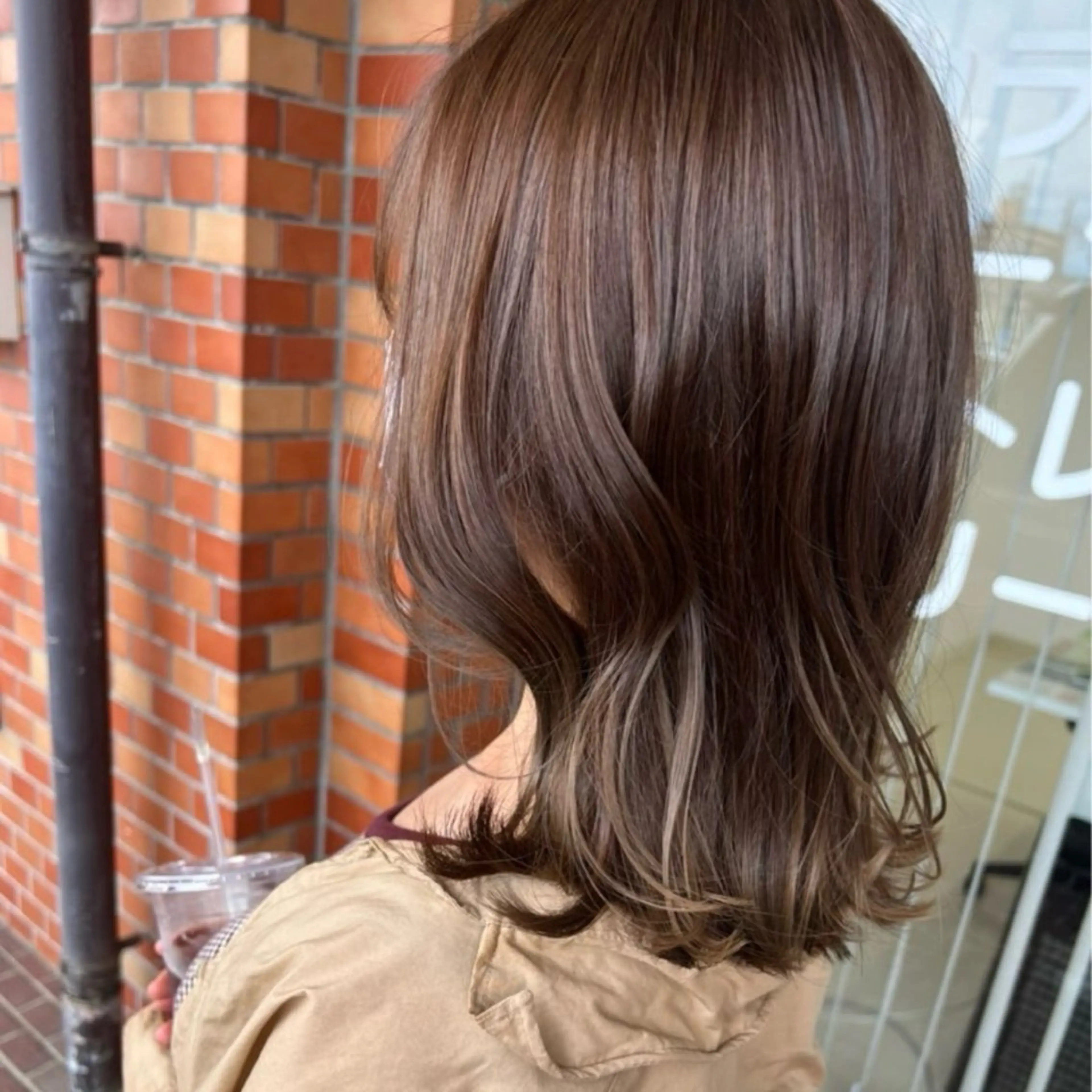 ミディアム カラー ベージュカラー 堀越 エリのヘアスタイル