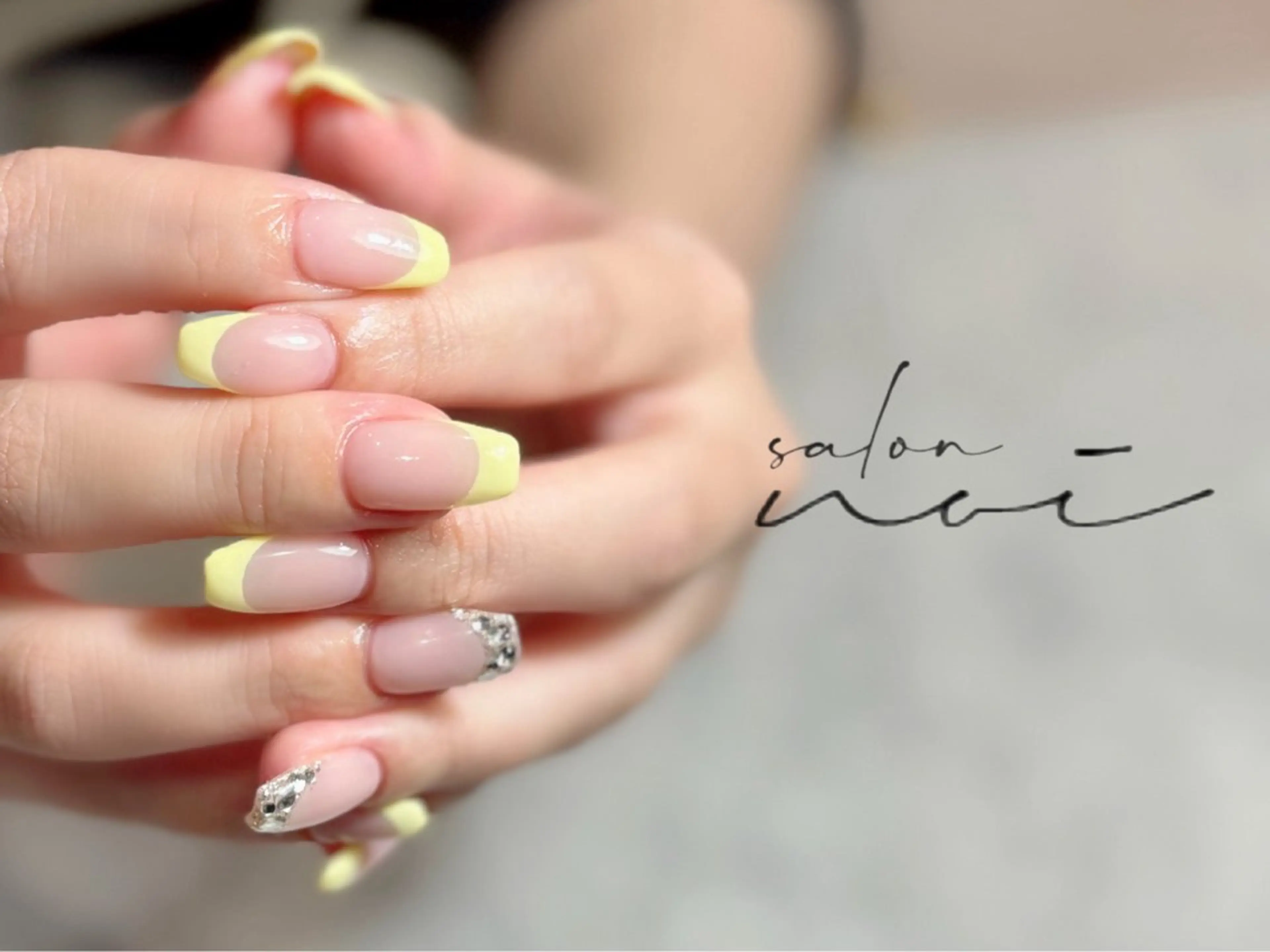 ネイル フレンチネイル 黄色 ハンドネイル salon noi所属・salon noiのネイルデザイン