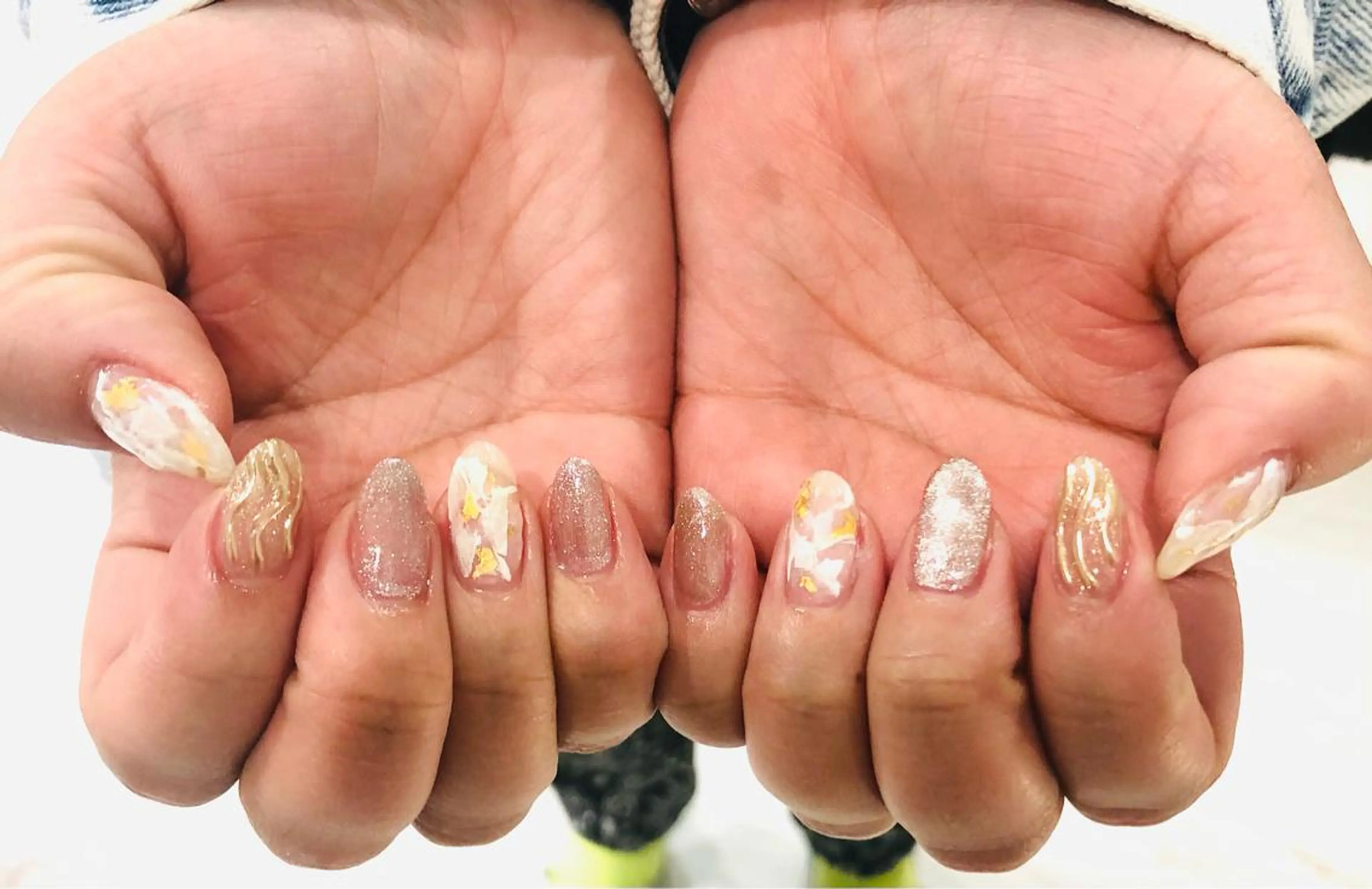 ネイル マグネットネイル ミラーネイル ニュアンスネイル H3(エイチスリー)所属・H3 hitoのネイルデザイン