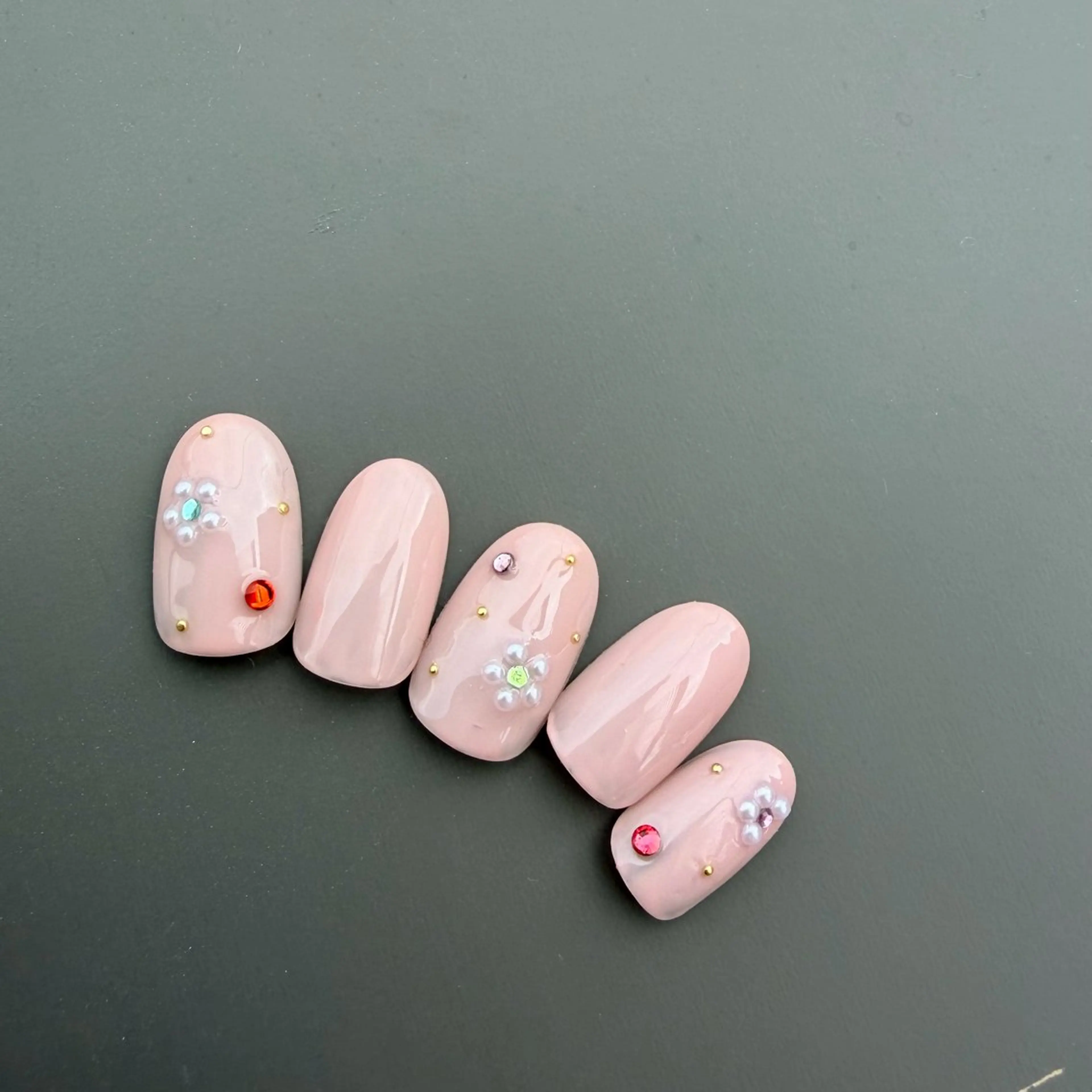 ネイル ニュアンスネイル シンプルネイル シェアサロンW【心斎橋校】所属・MINAMI ❤︎のネイルデザイン