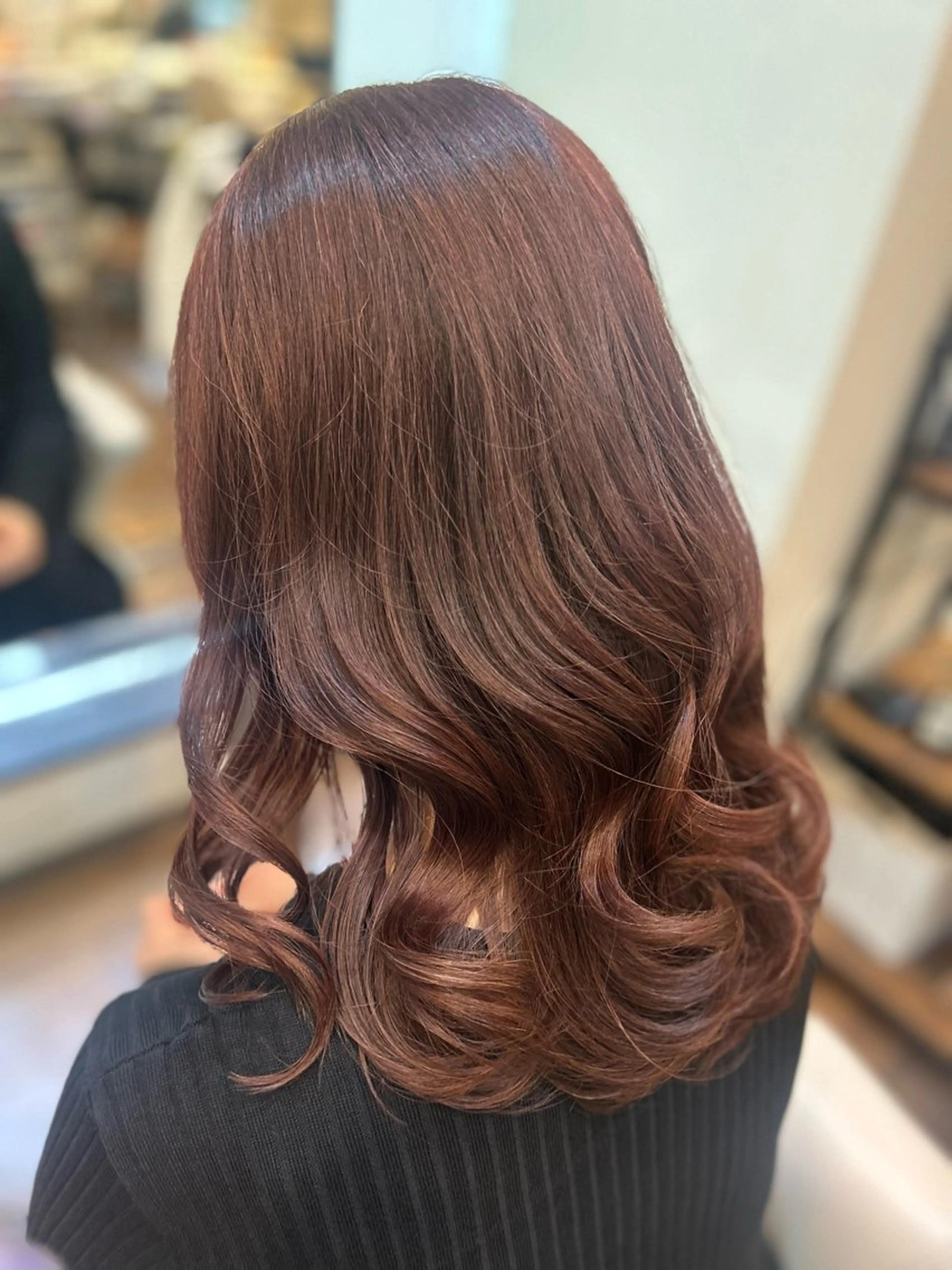 ロング カラー ブラウンカラー ピンクカラー ピンクブラウン オリーブ南森町✨️ 畑中のヘアスタイル