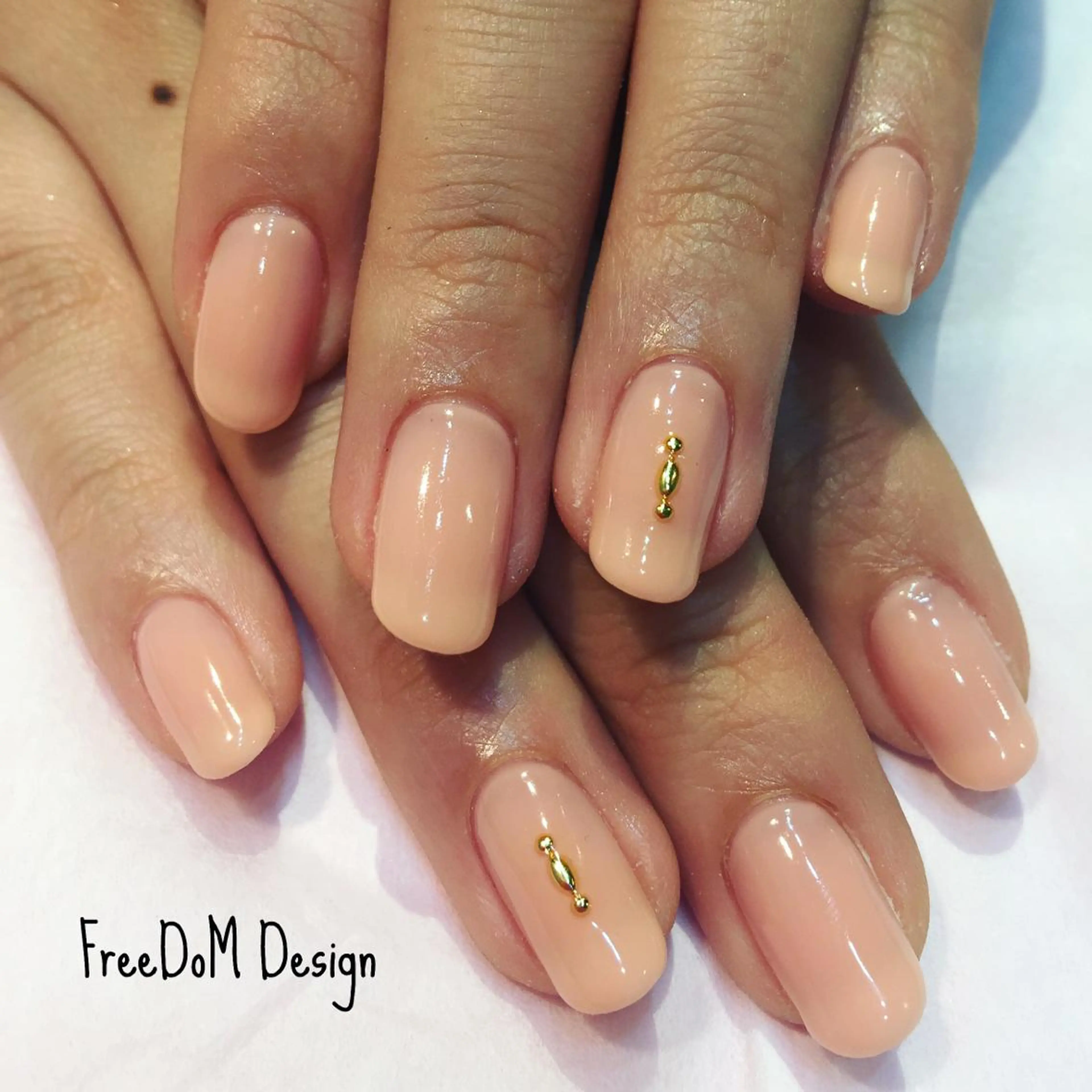 ネイル ワンカラーネイル ハンドネイル ＦreeDoＭ   Design所属・W KUMIのネイルデザイン