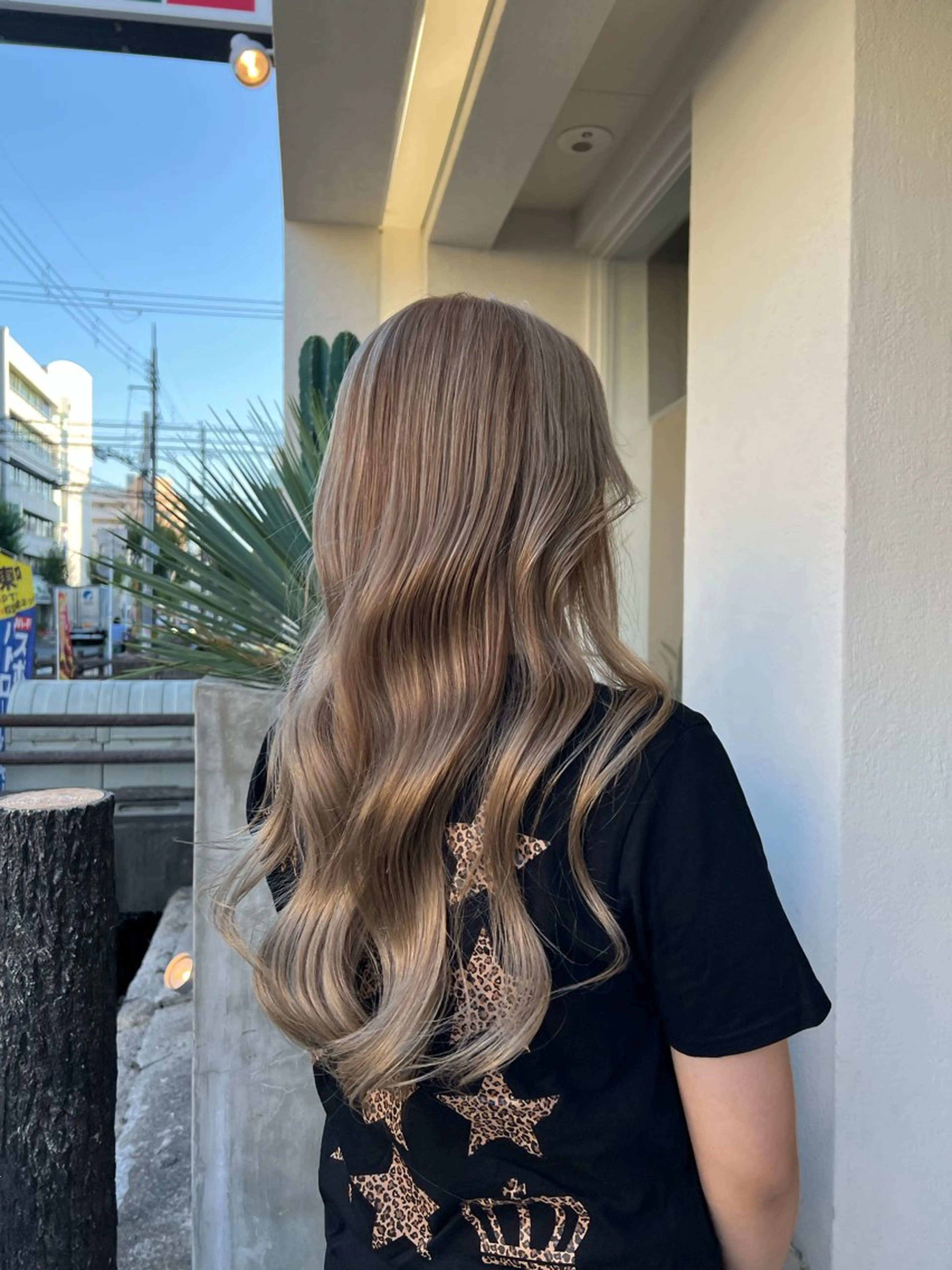 ロング カラー ベージュカラー ミルクティーベージュ ヘアカラー 山下泰誠 TIDEHAIR🌱のヘアスタイル