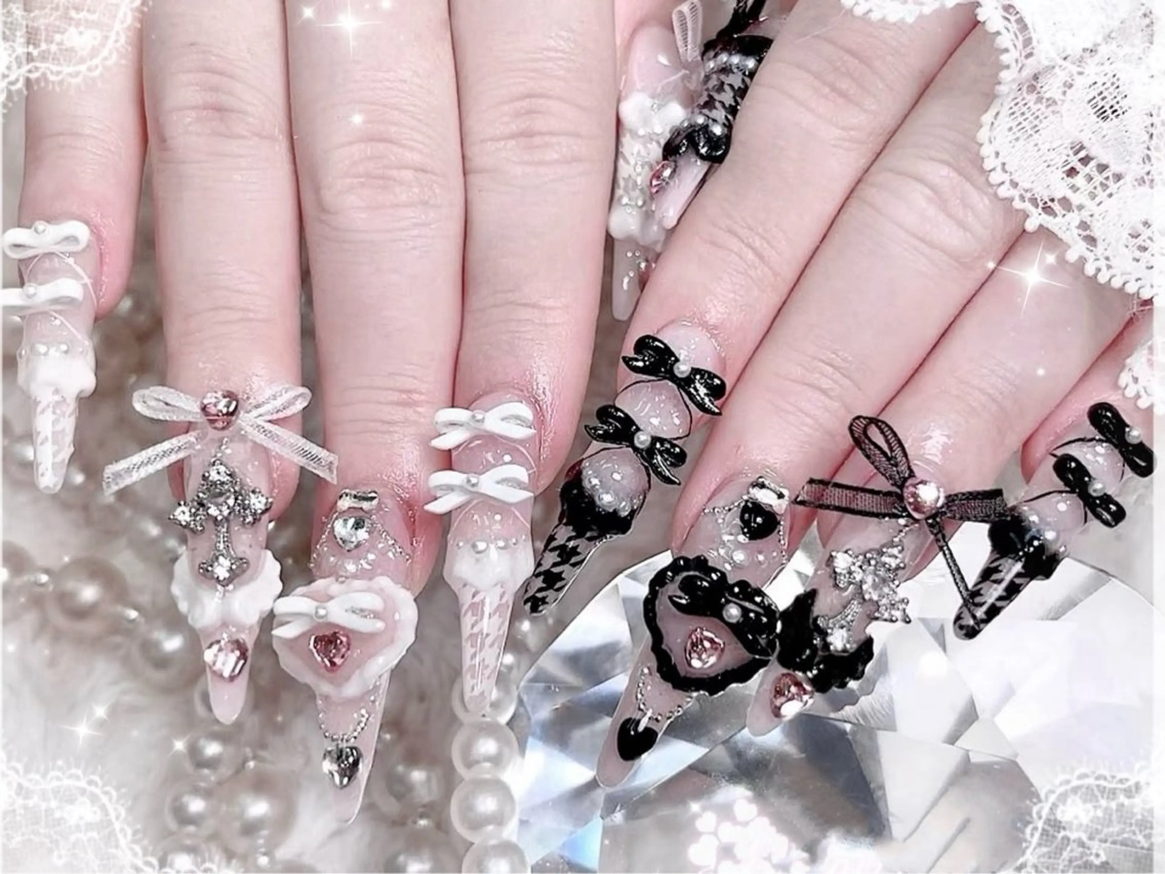 メンズ ネイル アートネイル フレンチネイル ジェルネイル キラキラネイル パラジェル ハンドネイル Bloom スカルプ専門店のネイルデザイン