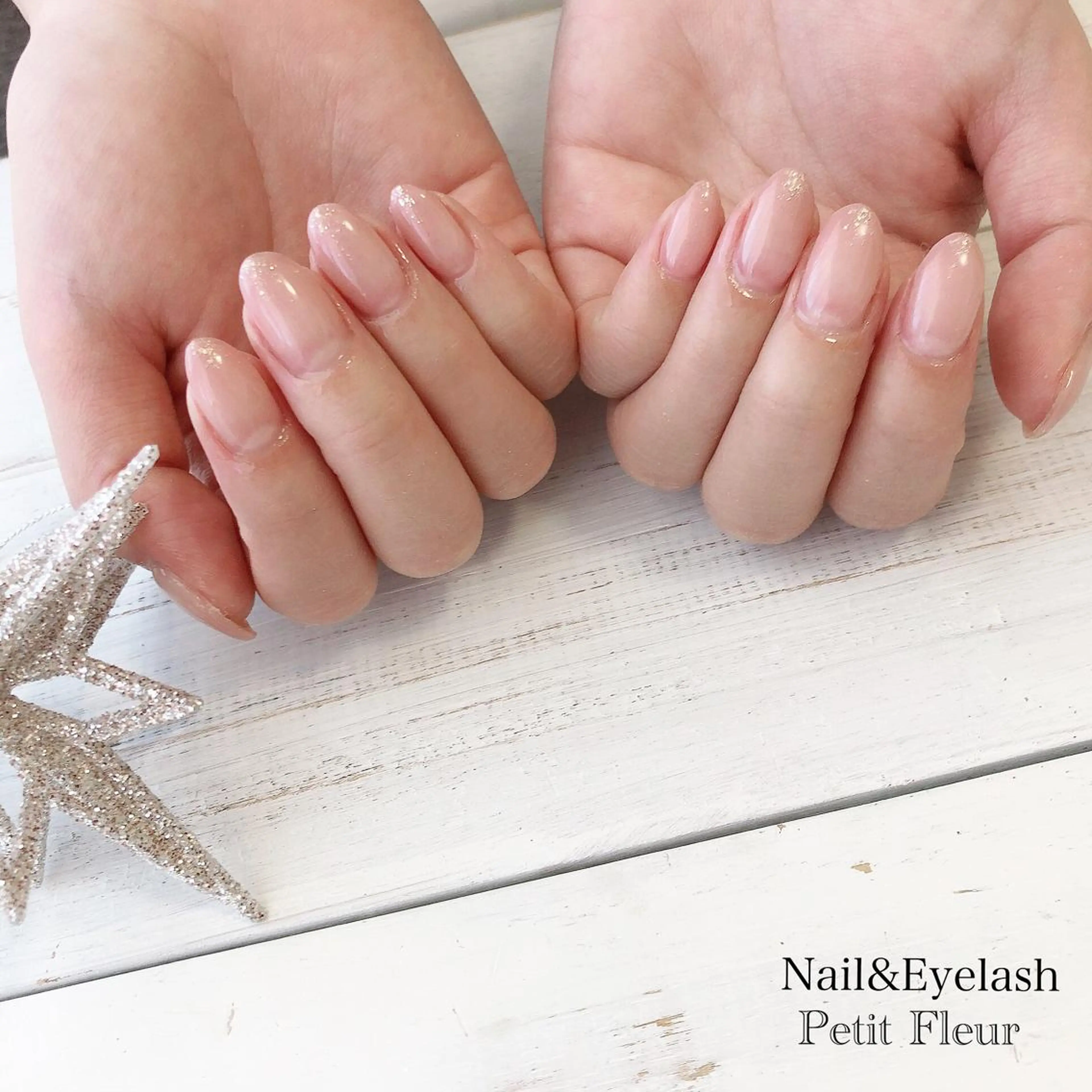 ネイル Petit Fleur所属・青柳 亜梨奈のマツエク・マツパデザイン