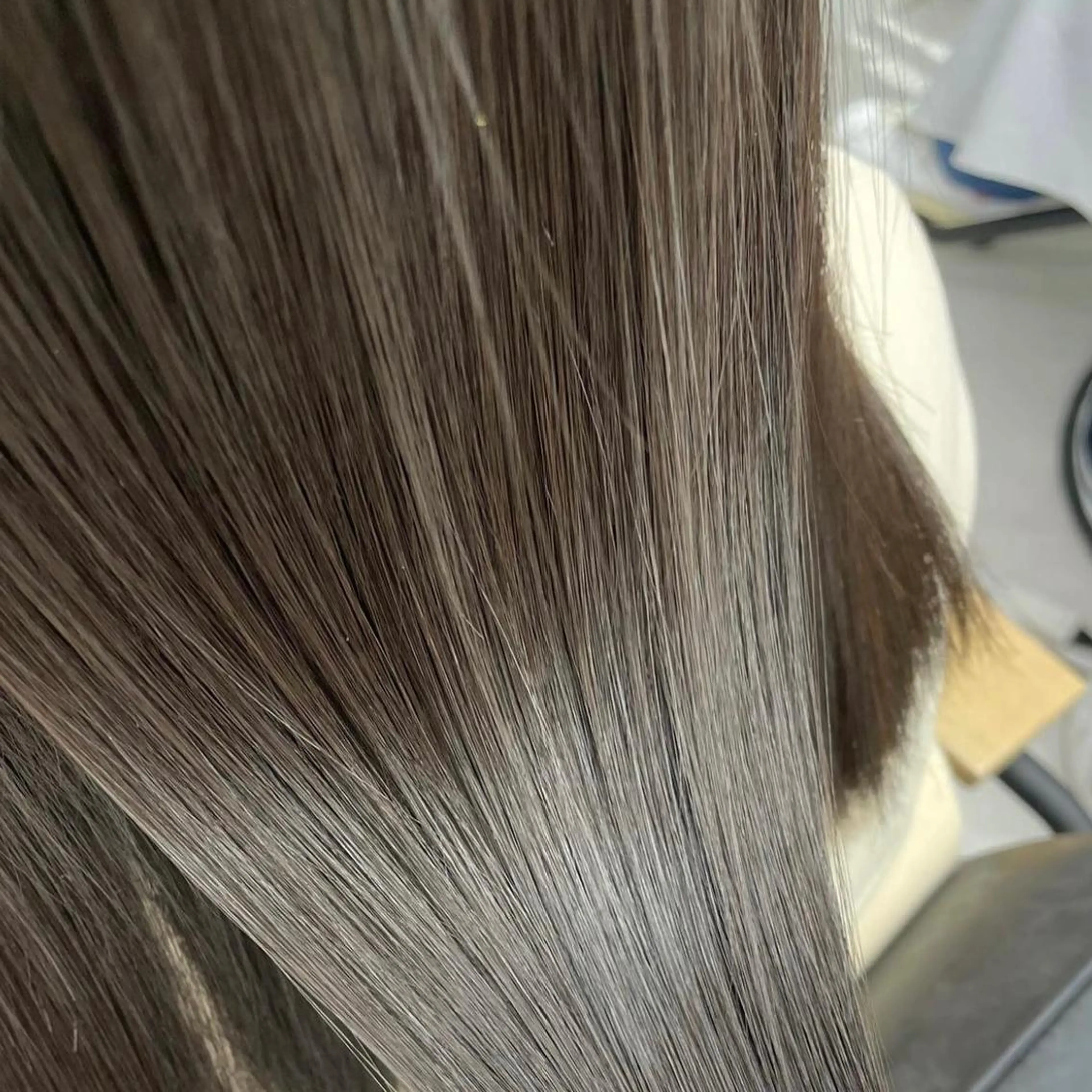 ミディアム カラー パーマ ヘアアレンジ メンズ キッズ ネイル マツエク・マツパ アイブロウ ブラウンカラー オリーブブラウン カラーマツエク ブラウン mona/ ストレートスタイル✨のヘアスタイル