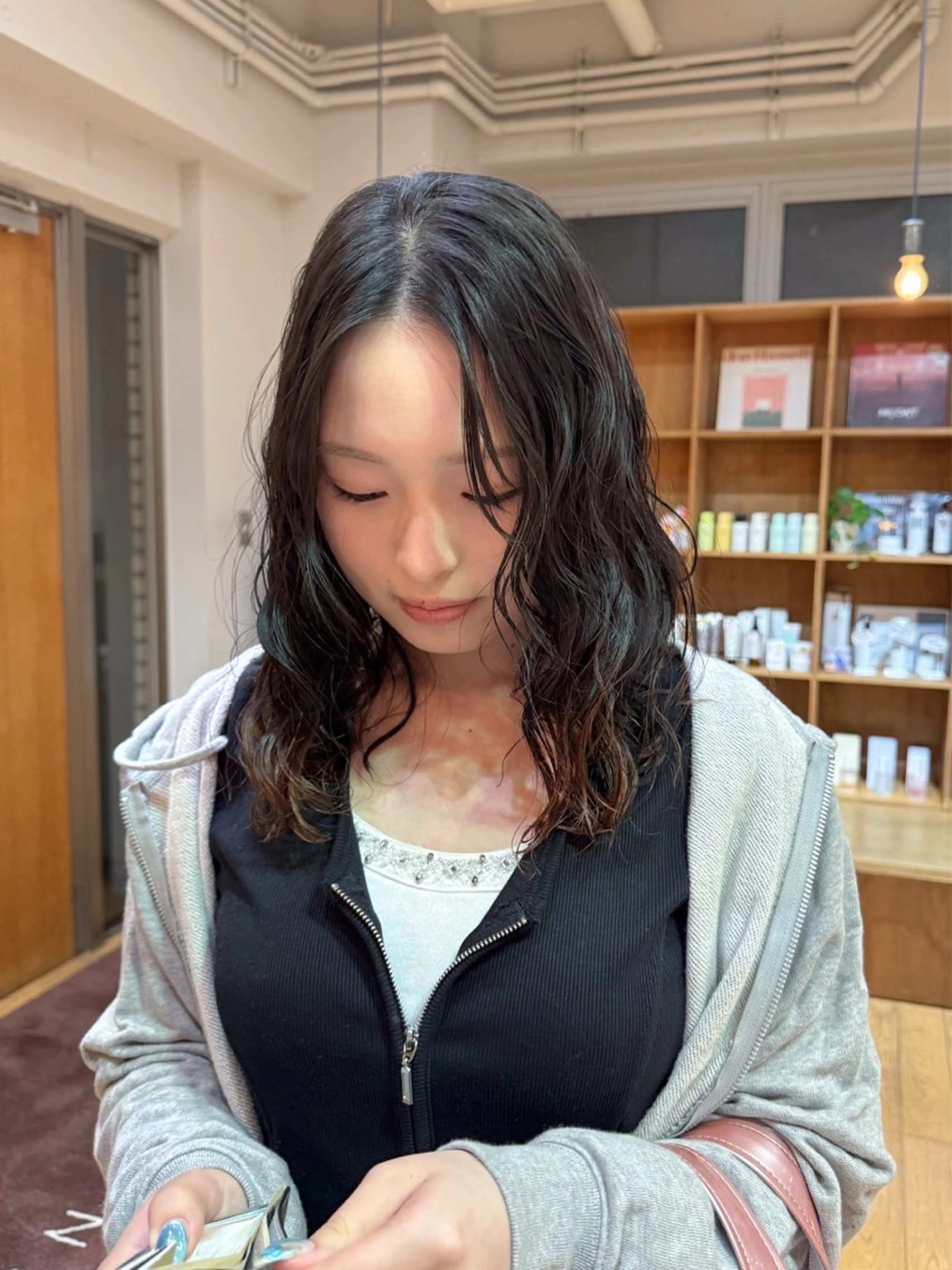 ミディアム パーマ カット パーマ 大橋 芽衣のヘアスタイル