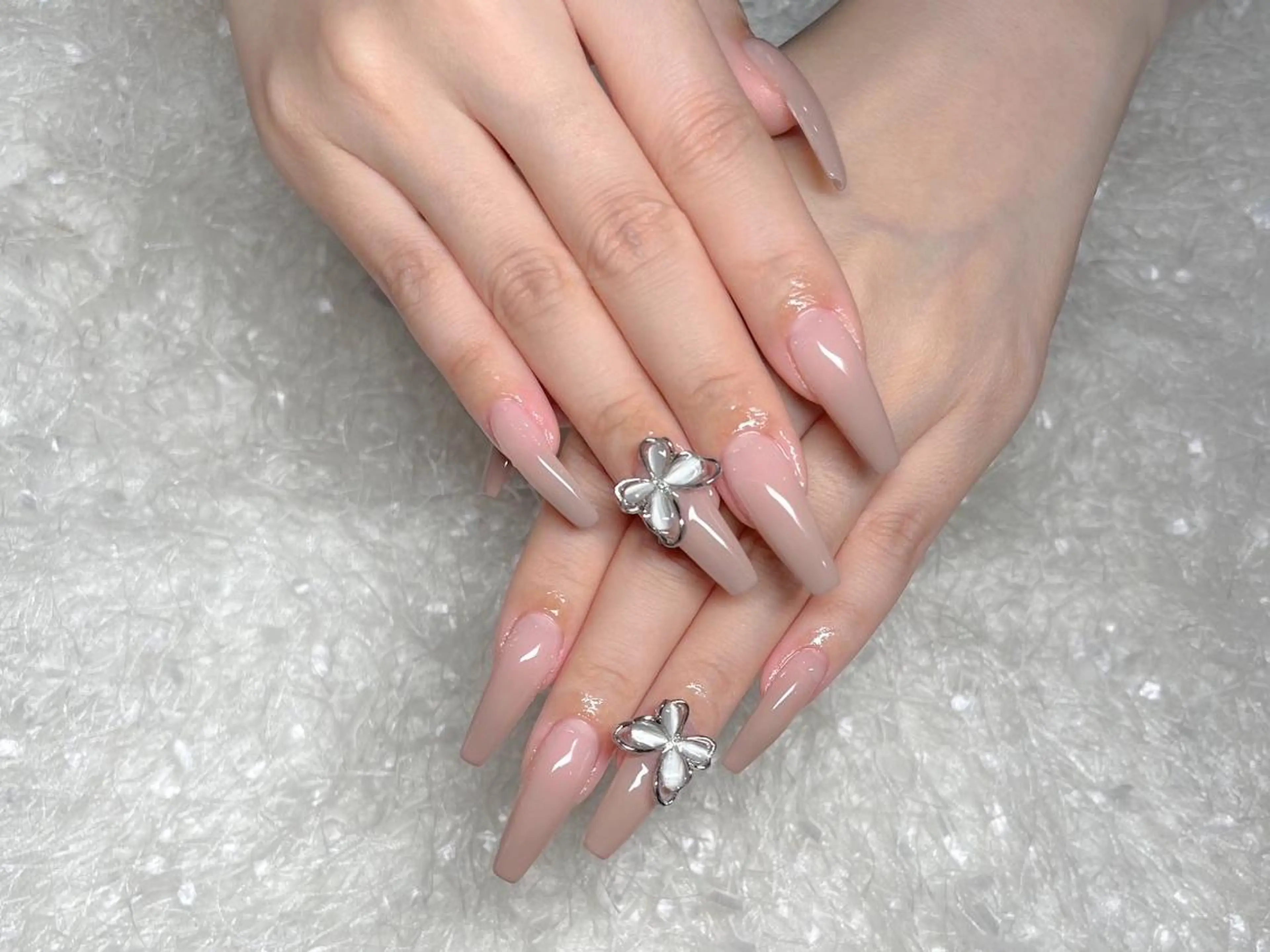 ネイル 長さ出し フレンチネイル ジェルネイル グラデーション 韓国ネイル ハンドネイル Nail&eye Belire 新宿のネイルデザイン