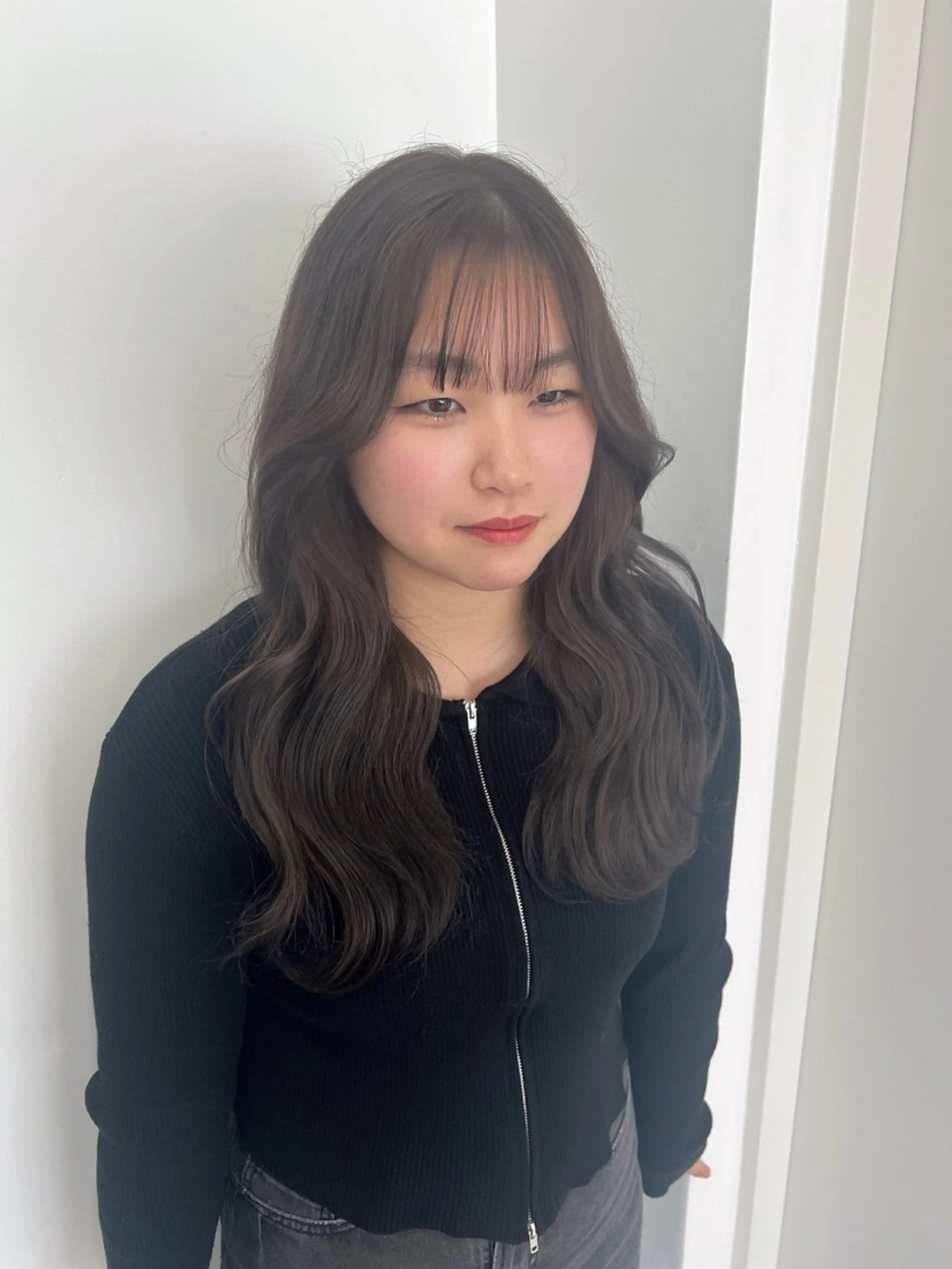 カラー 暗髪🩶ラベンダー/ ブルー/ユウナ🤍のヘアスタイル