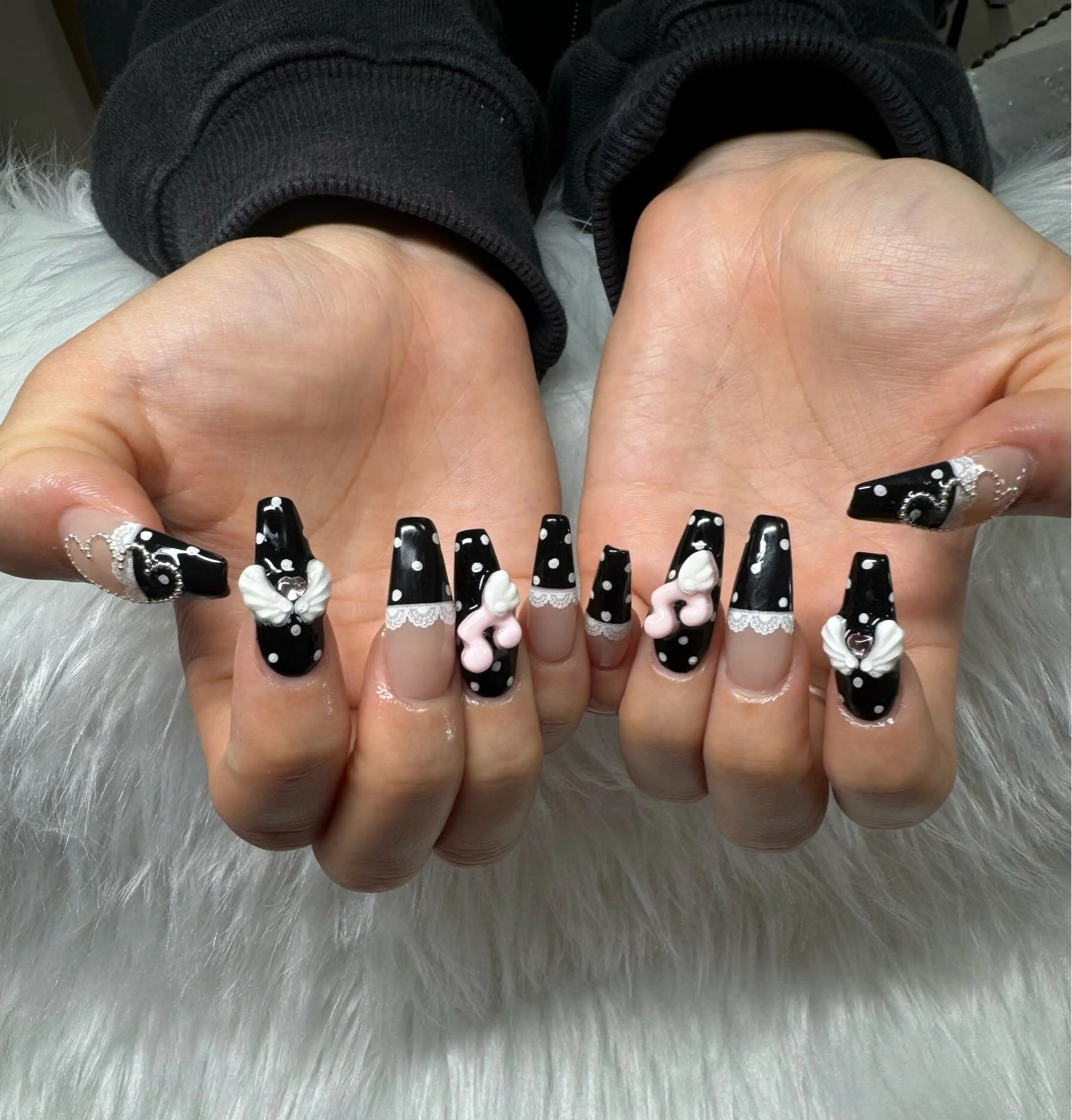 ネイル オーロラネイル フレンチネイル ジェルネイル ハロウィン キラキラネイル ハンドネイル H.baby Nail Salonのネイルデザイン