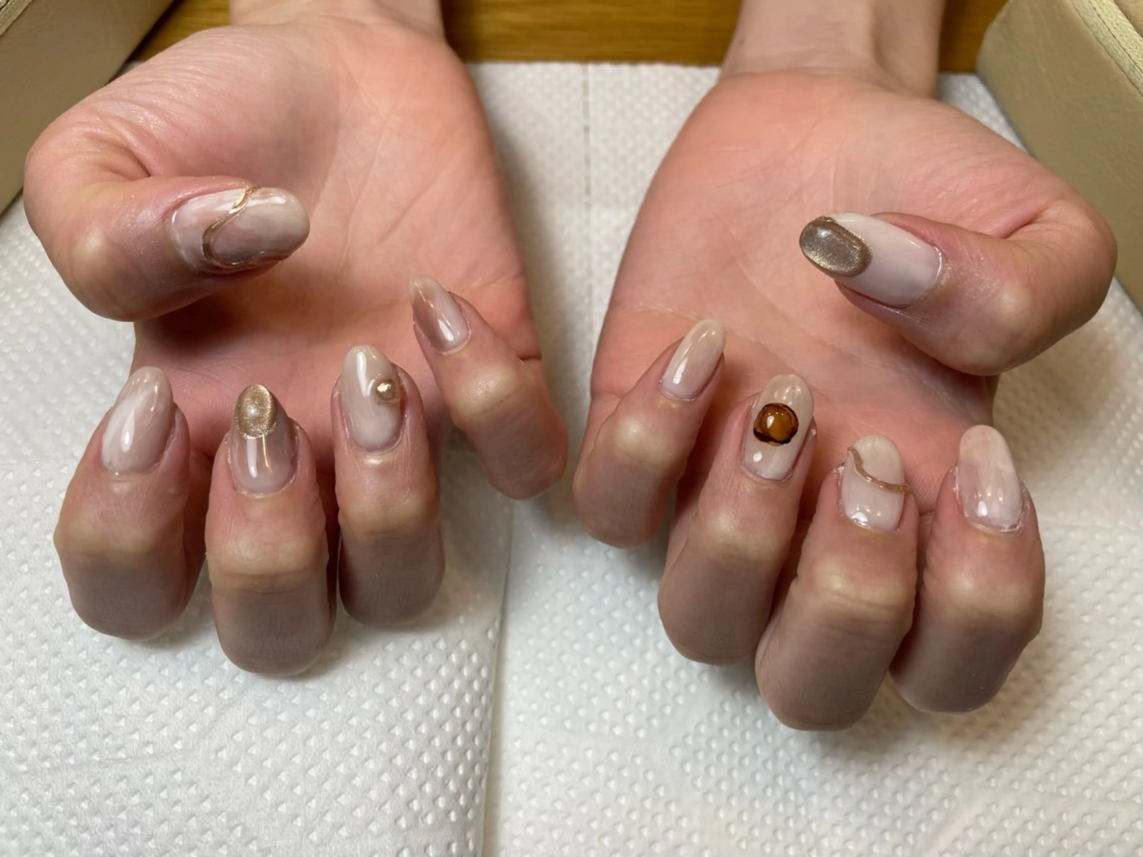 ネイル ぷっくりネイル el中崎所属・羽原 晴華のネイルデザイン