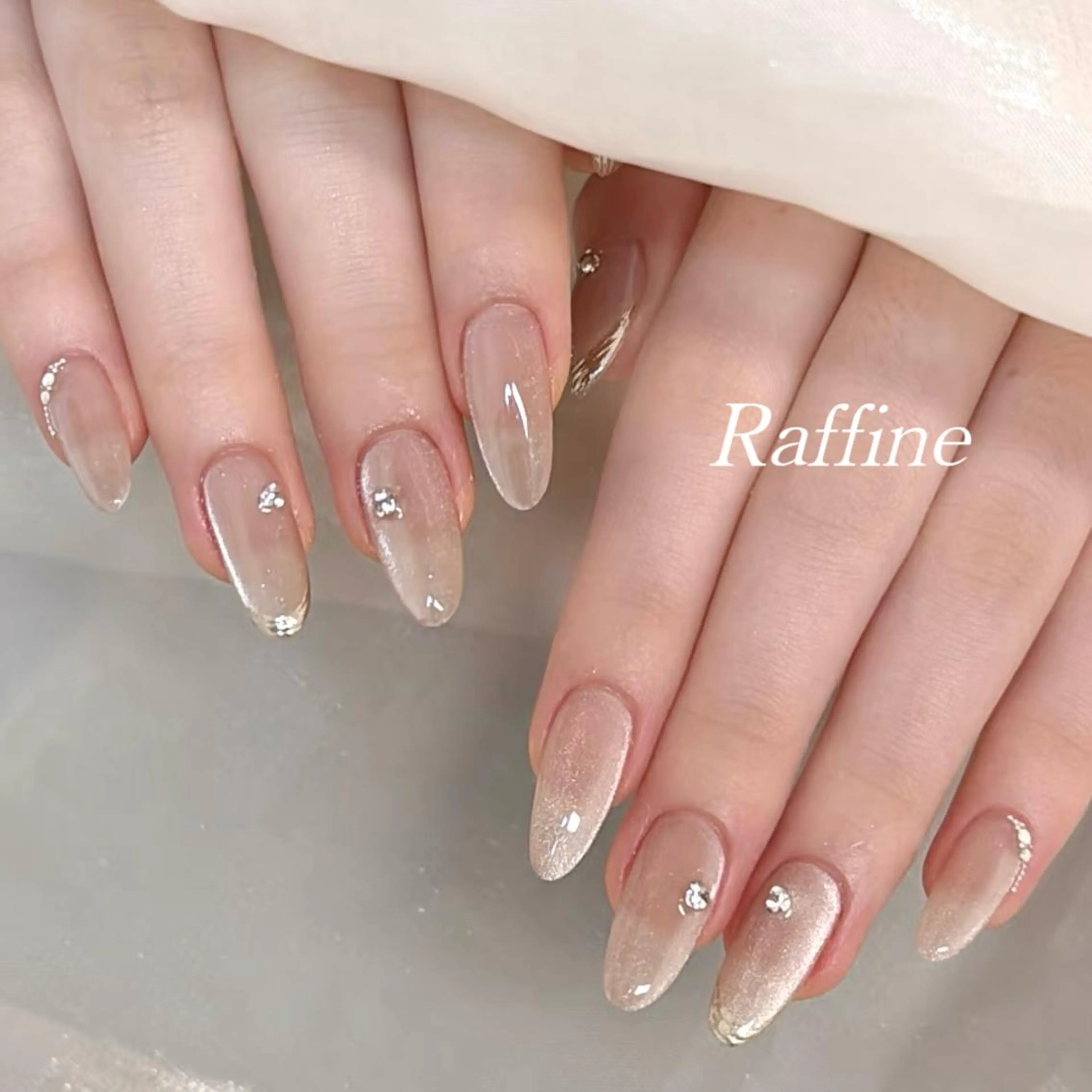 ネイル RAFFINE haru🦋🩵のネイルデザイン