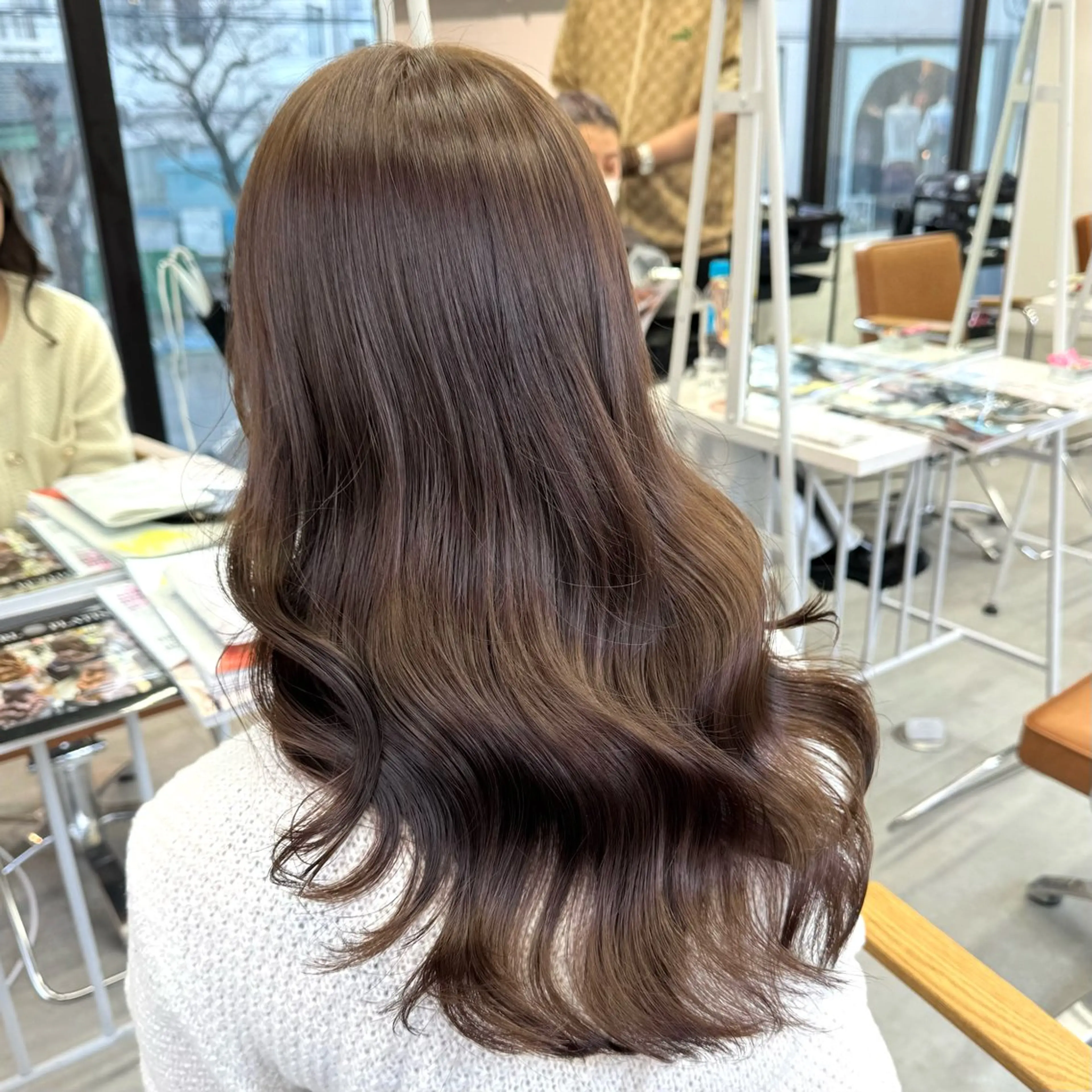 ロング カラー ヘアアレンジ ヘアカラー ブリーチなしカラー /ベージュ/安形翔のヘアスタイル