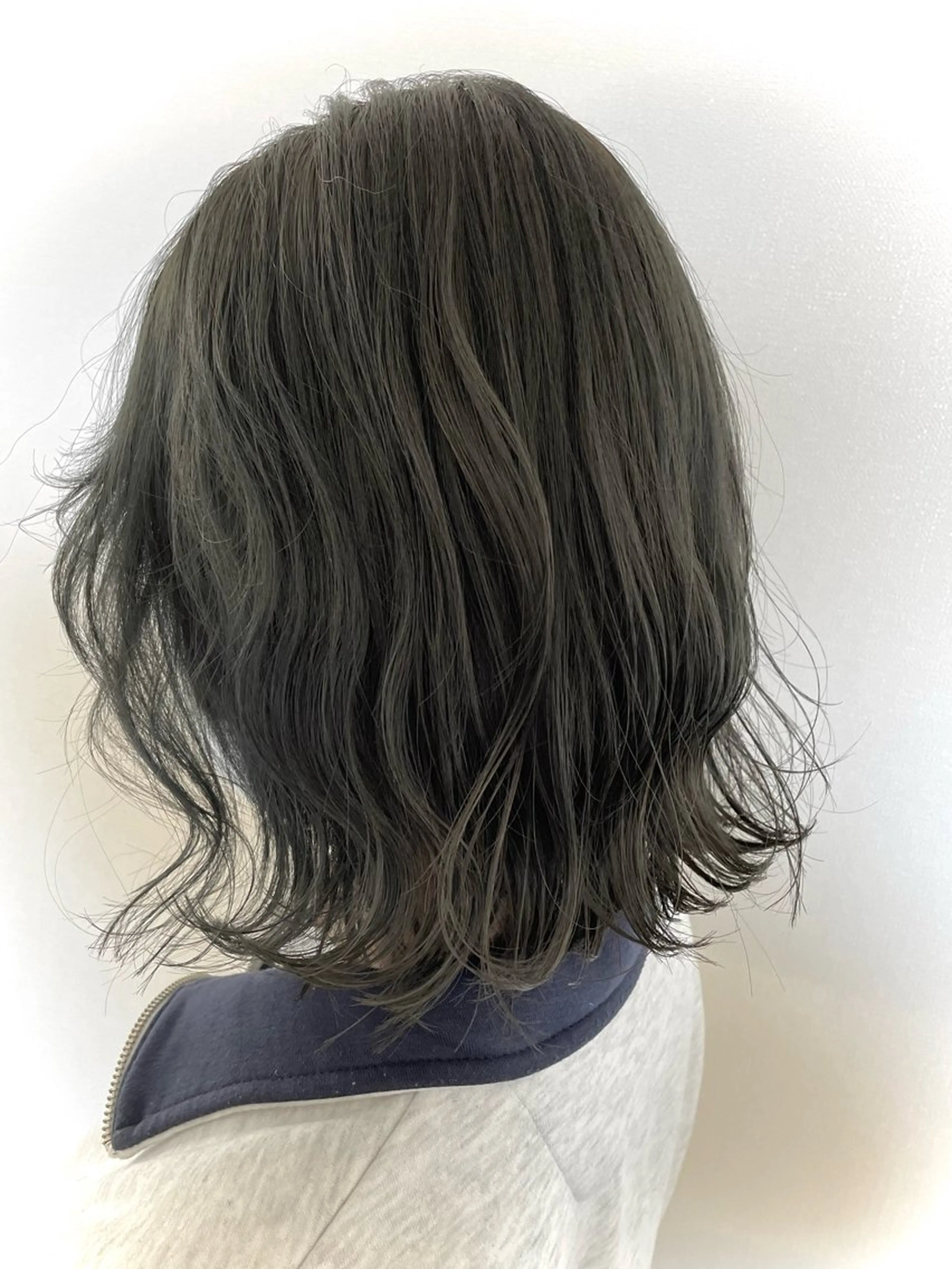 ミディアム カラー グレージュ オリーブグレージュ オリーブグレー カット ヘアカラー トリートメント 🔶PAIR🔶 TAKAのヘアスタイル