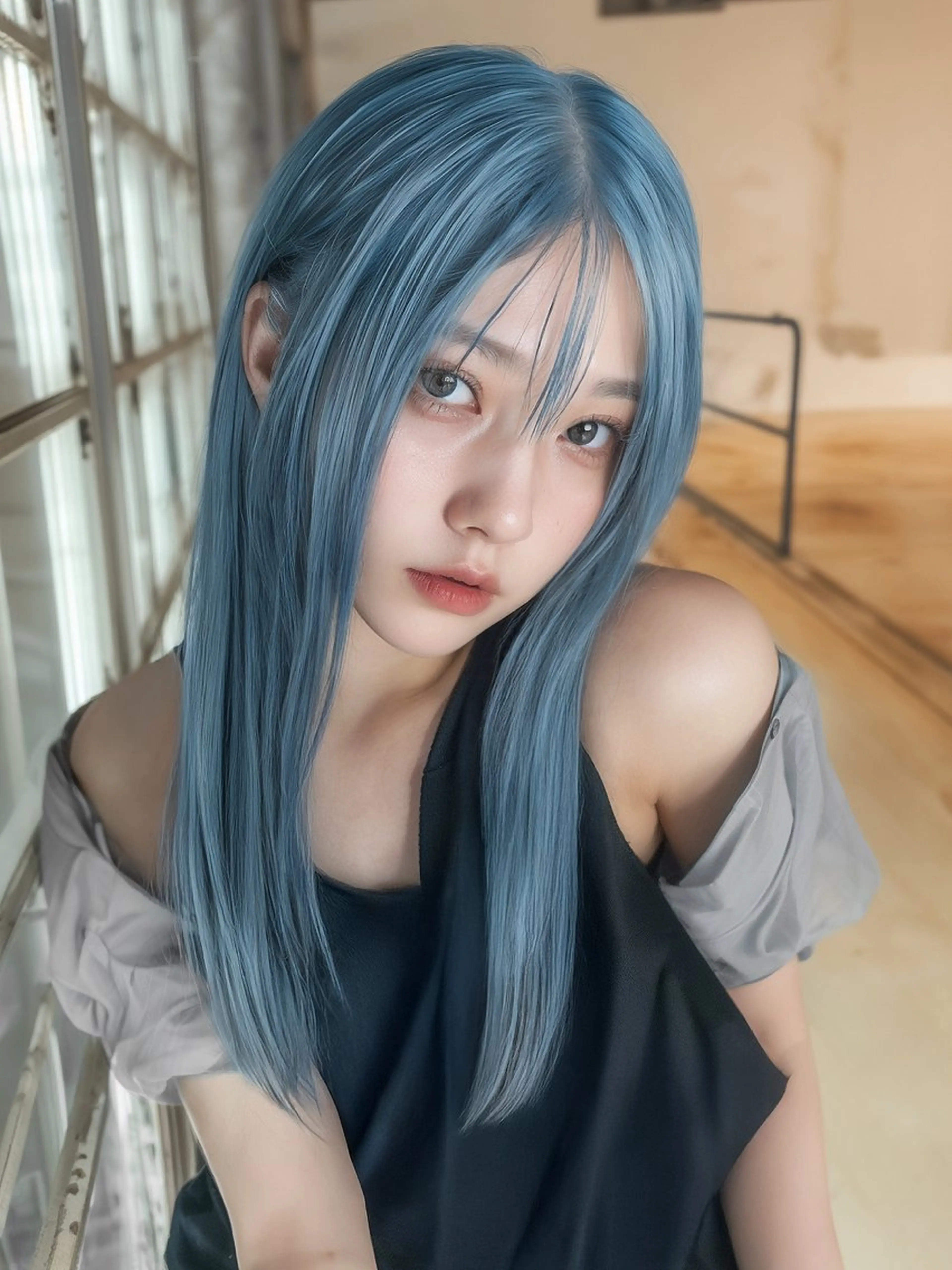 セミロング THE MAISONのヘアスタイル