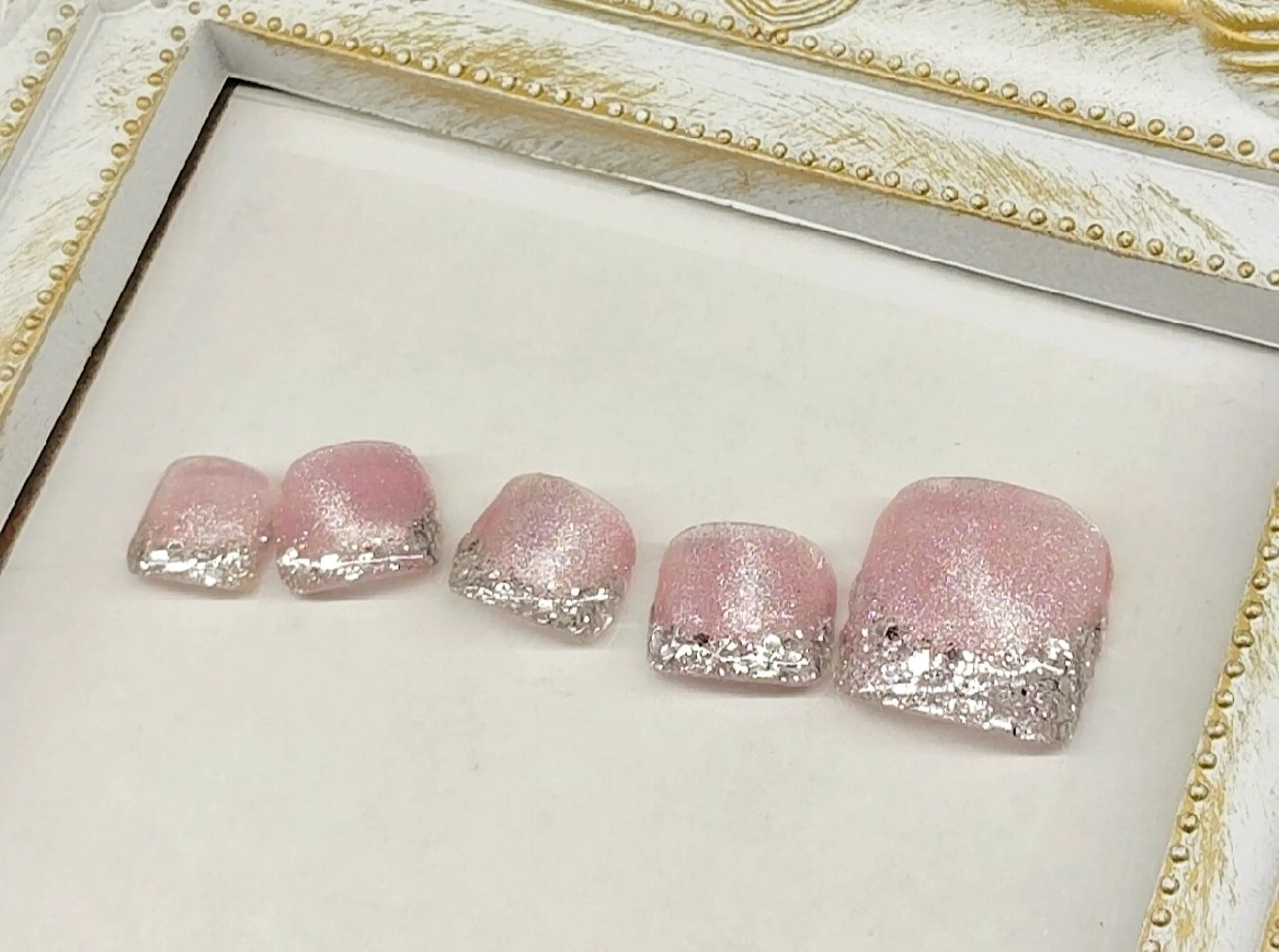 ネイル フレンチネイル ラメ(グリッター) マグネットネイル フットネイル Jewel SecretBaseのネイルデザイン