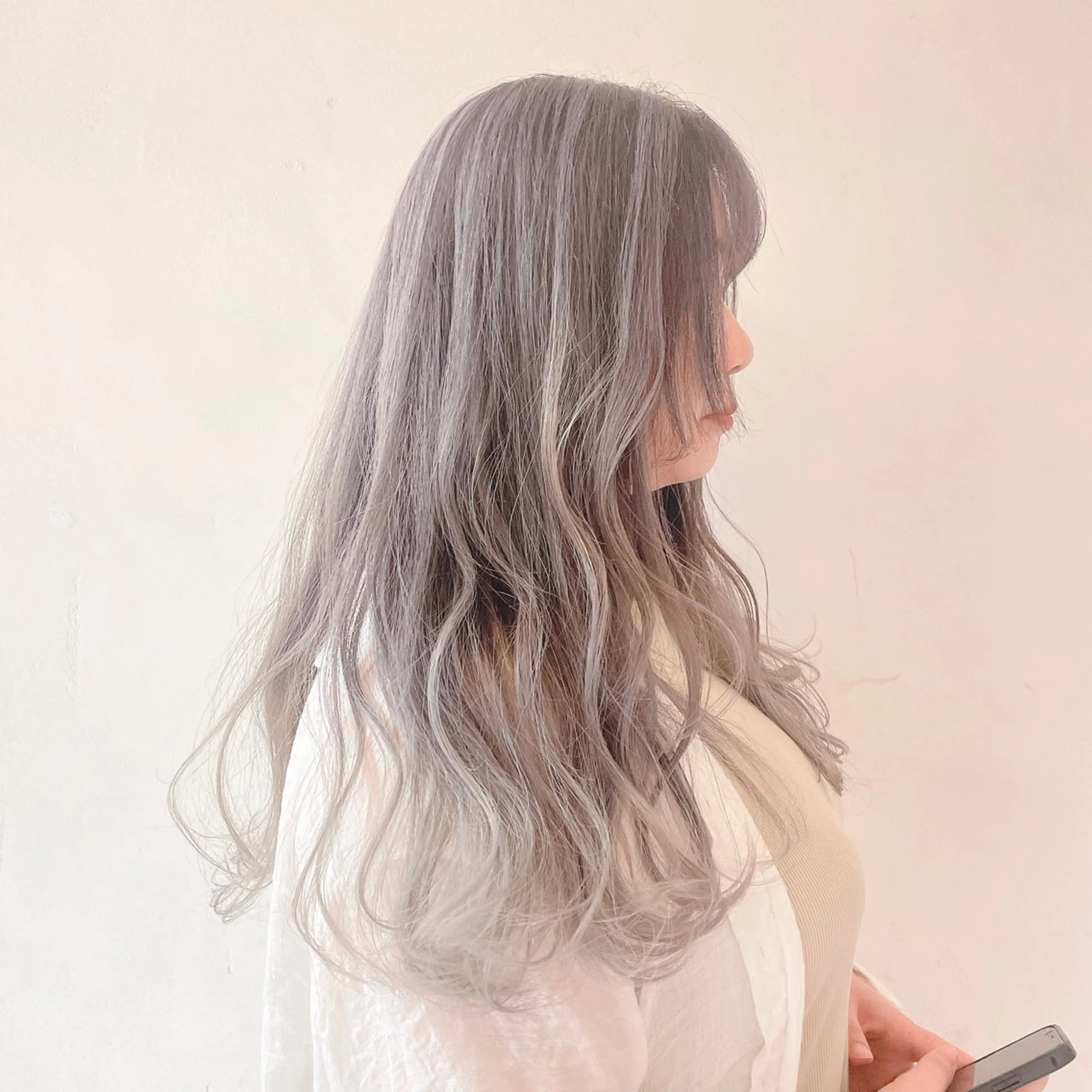 ロング カラー バレイヤージュ ブリーチ ケアブリーチ ダブルカラー イヤリングカラー ヘアカラー トリートメント デザインカラー髪質 改善Lilithのその他イメージ