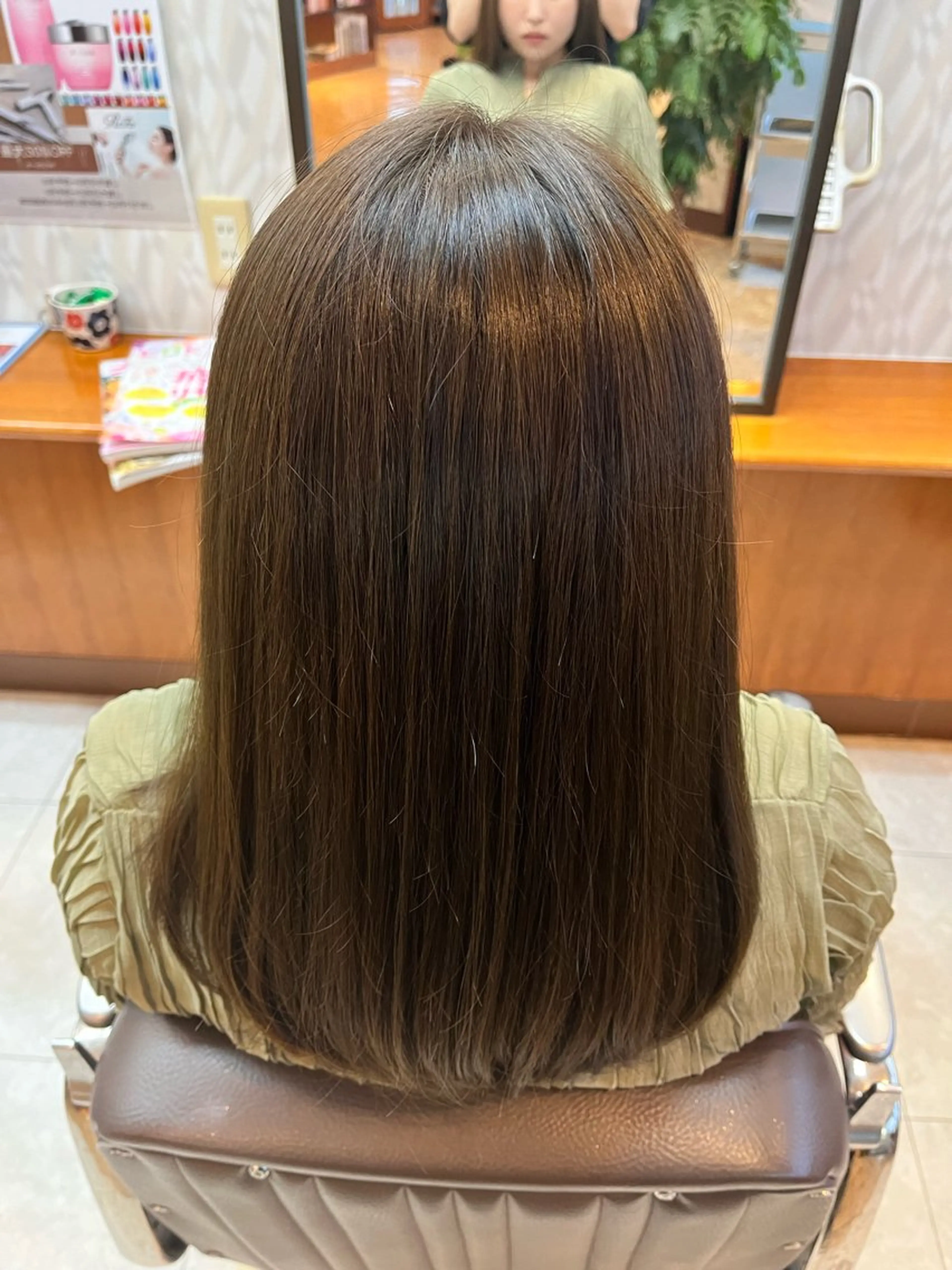 セミロング カラー 熊谷 はつなのヘアスタイル