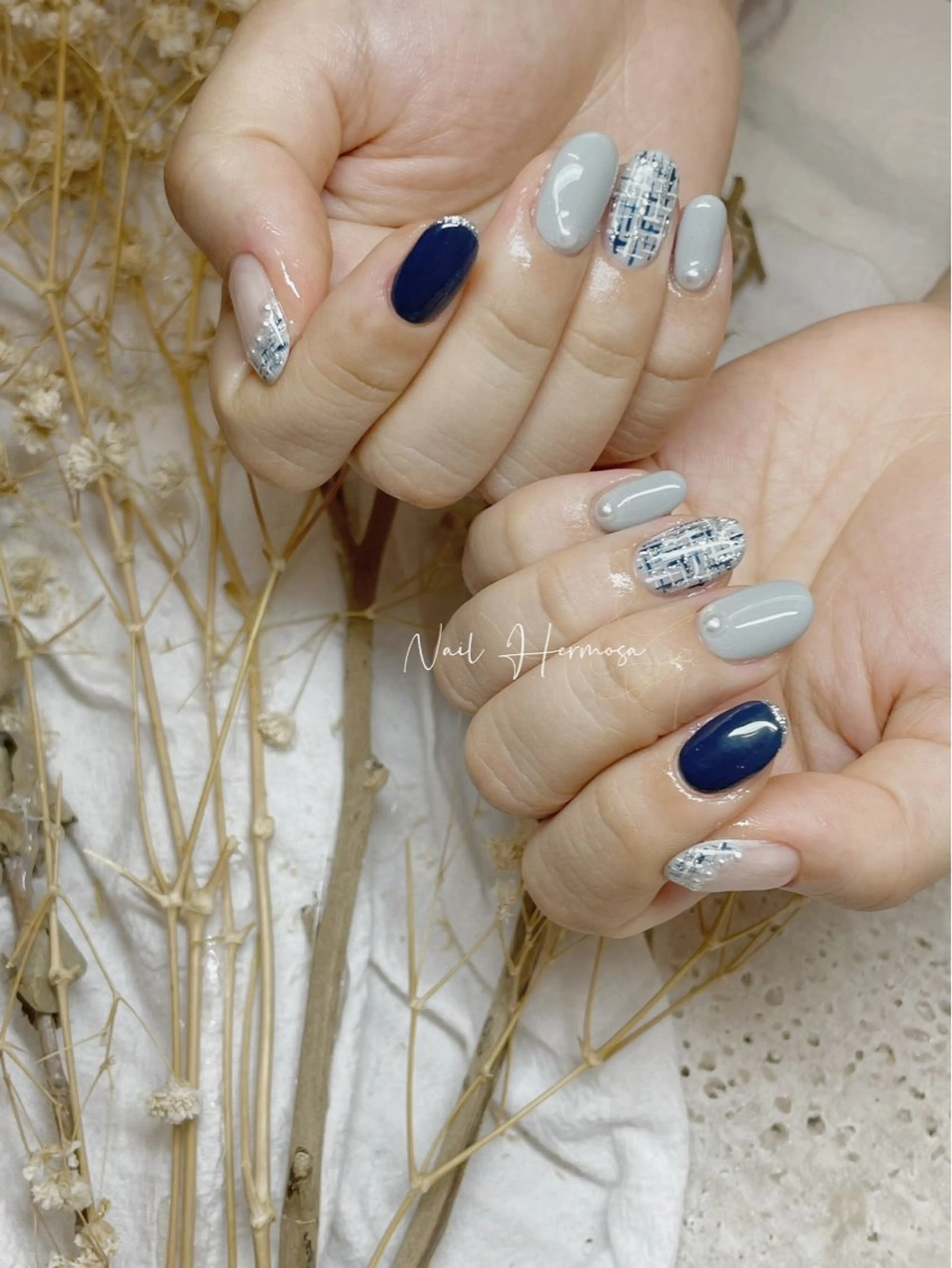 ネイル 長さ出し フラッシュネイル フットネイル ジェルネイル マグネットネイル ハンドネイル エルモサ YURIKAのネイルデザイン