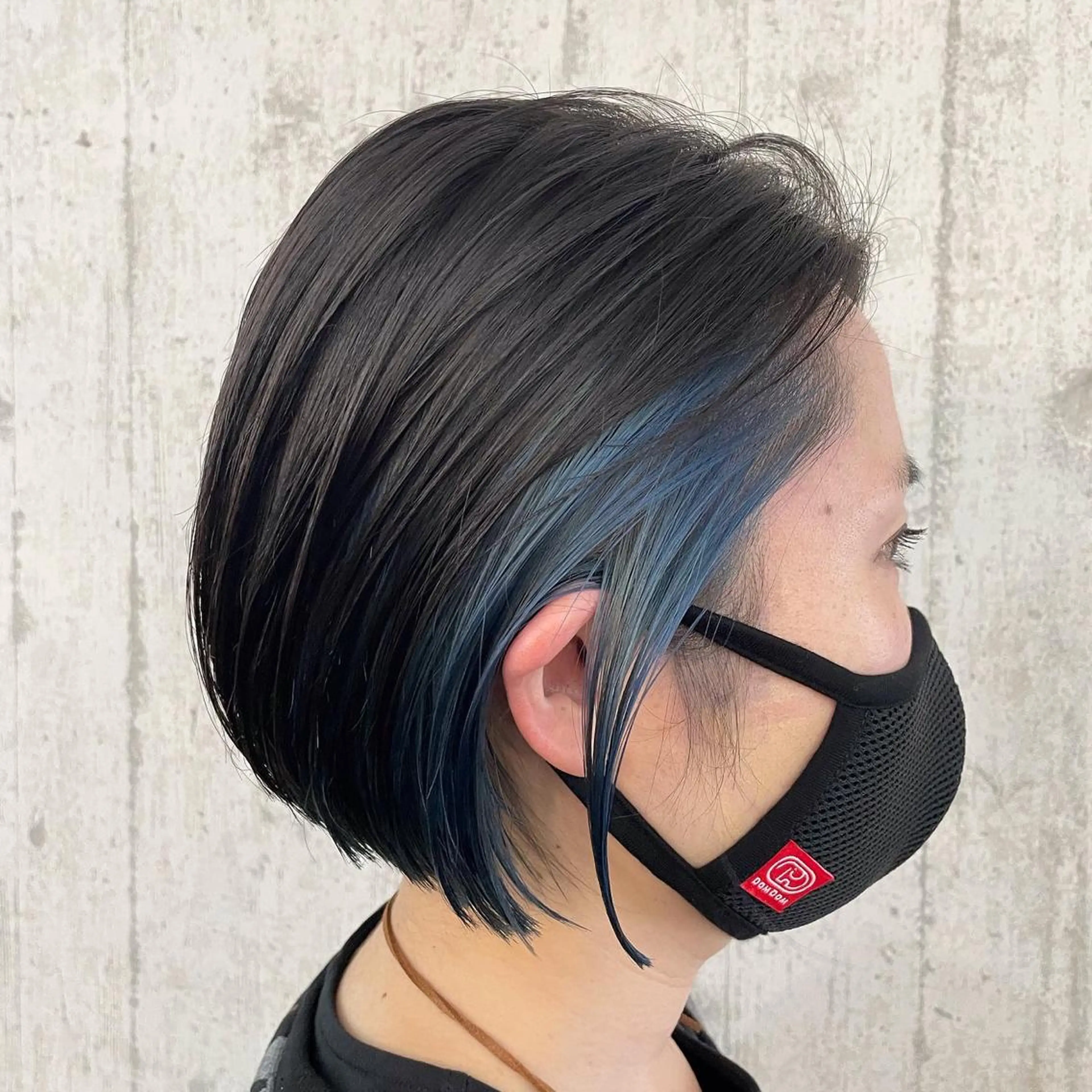 カラー ブリーチ ブルーカラー ケアブリーチ イヤリングカラー インナーカラー 【店長】ショート 似合わせ🦩相羽里美のヘアスタイル