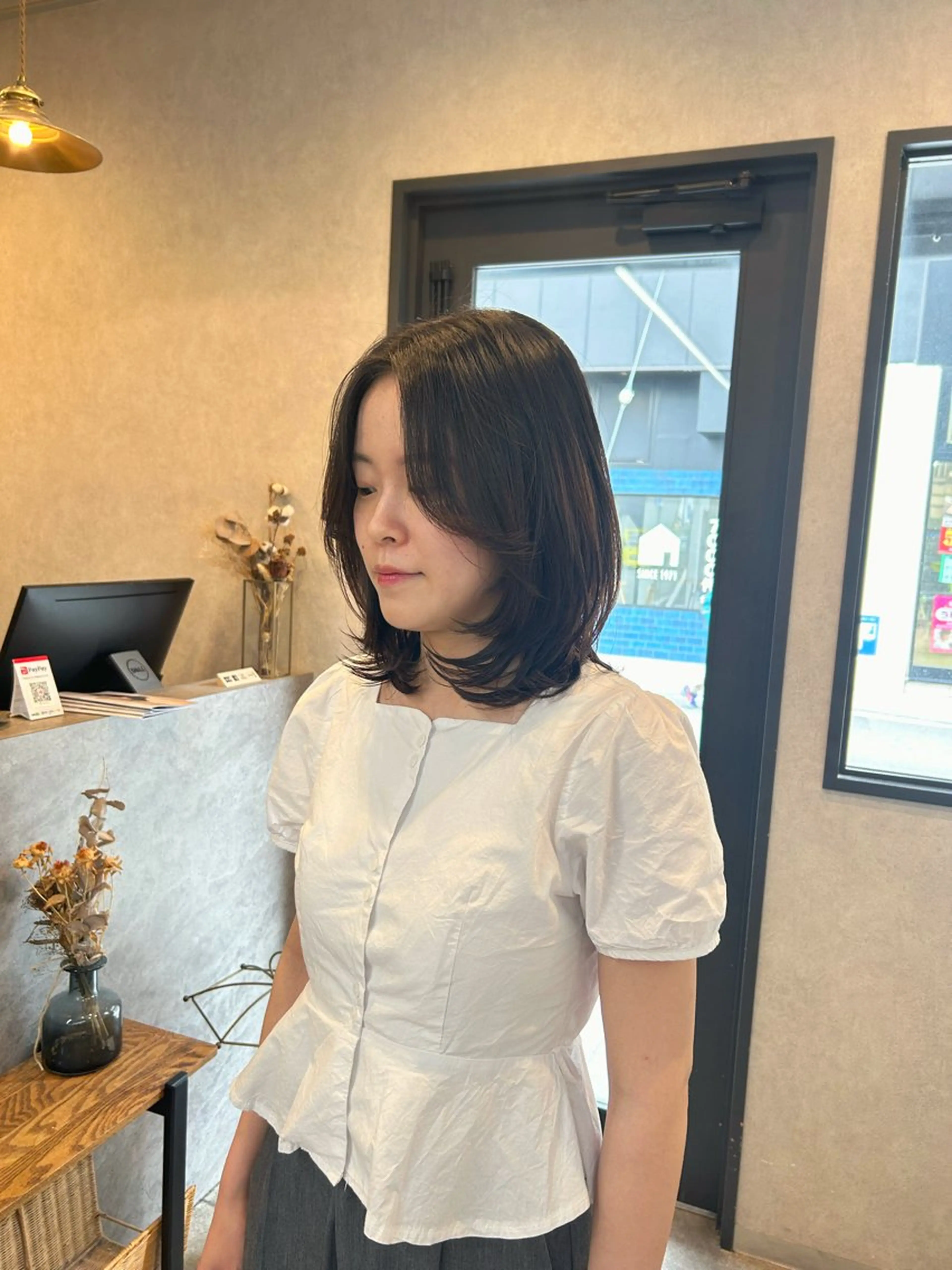 ミディアム カラー カット いなみね はるきのヘアスタイル