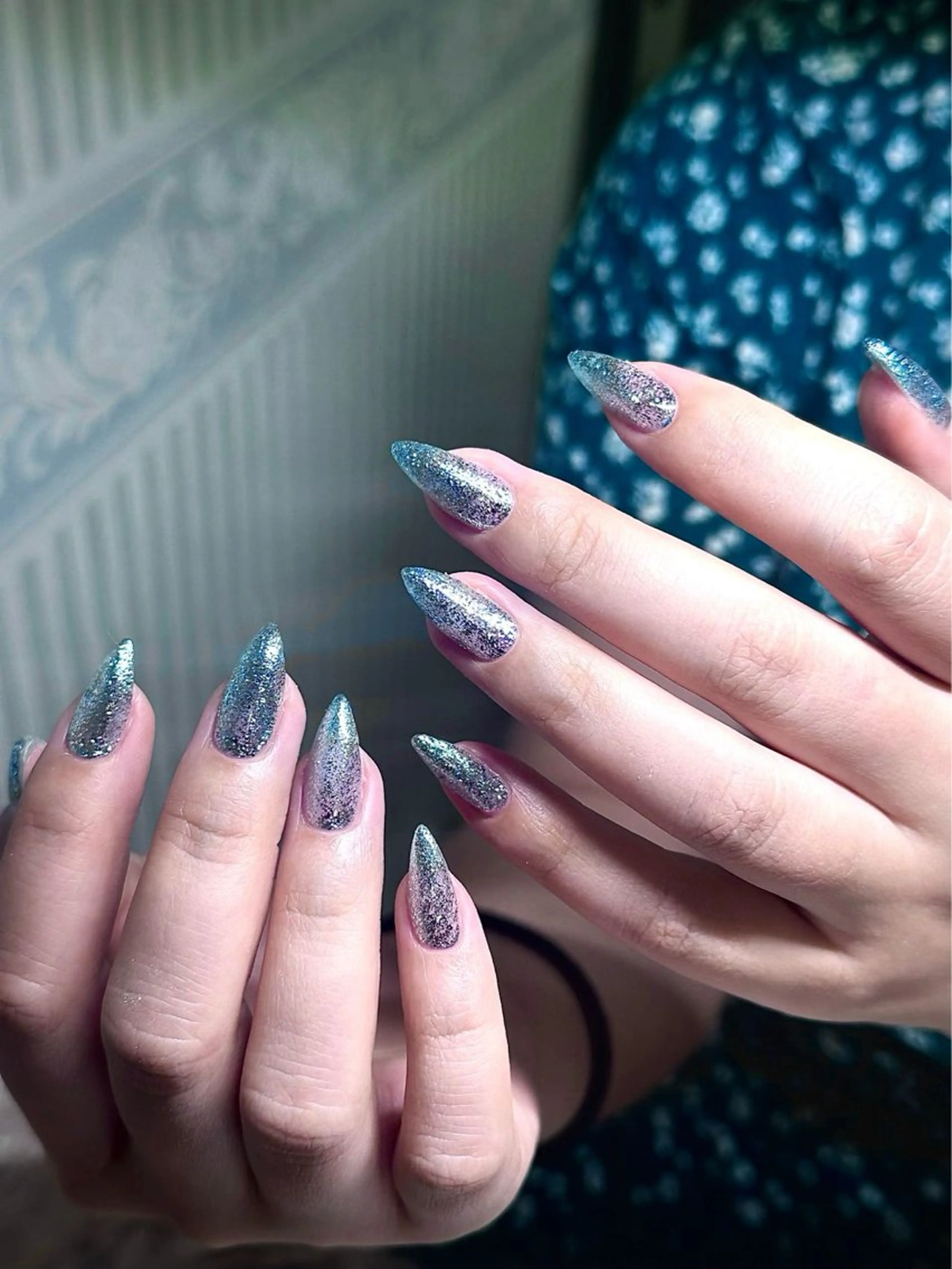 ネイル Chiara チップ長さ出しのネイルデザイン