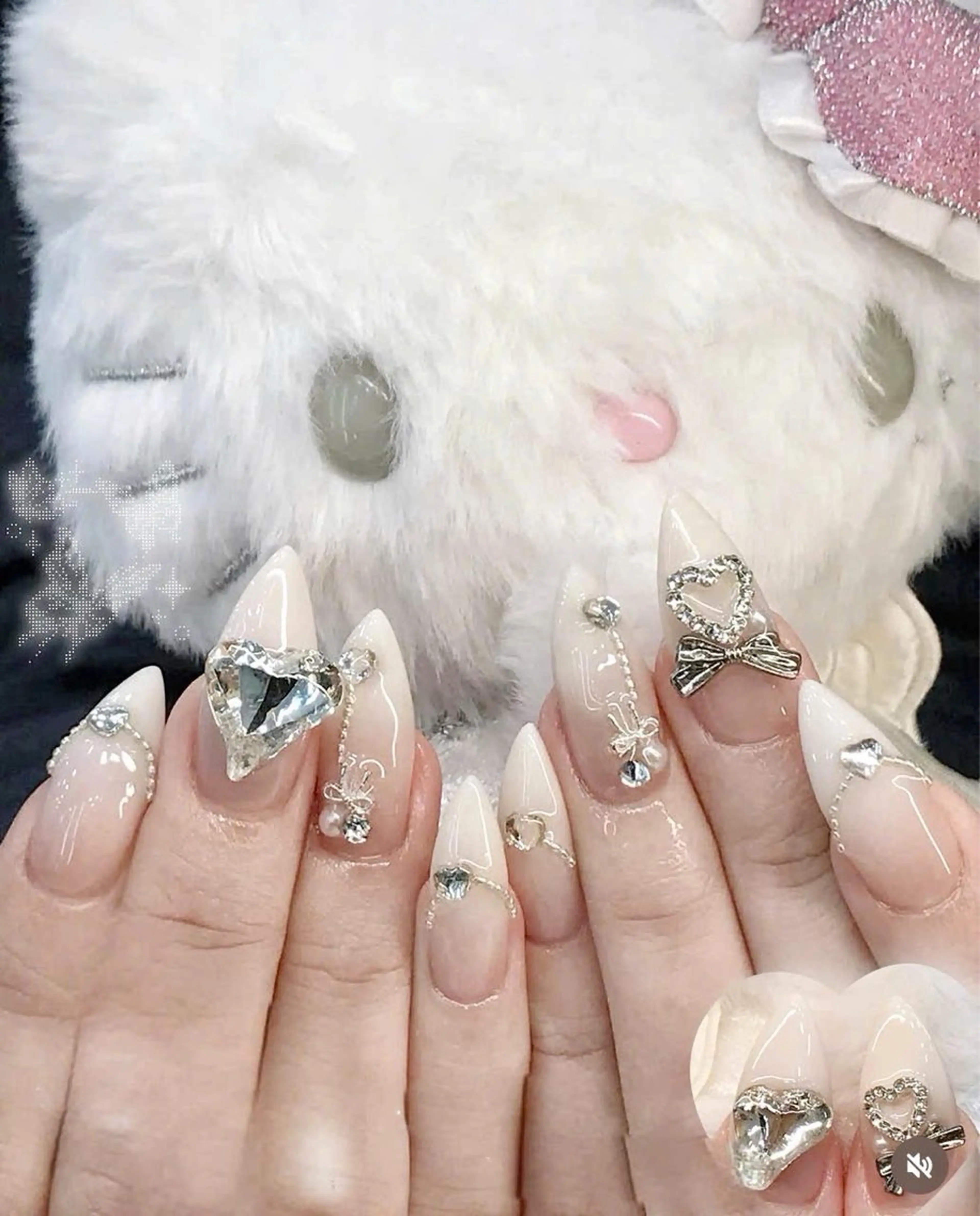 ネイル フレンチネイル キラキラネイル マグネットネイル ミラーネイル ニュアンスネイル ハンドネイル Tira Nailのネイルデザイン