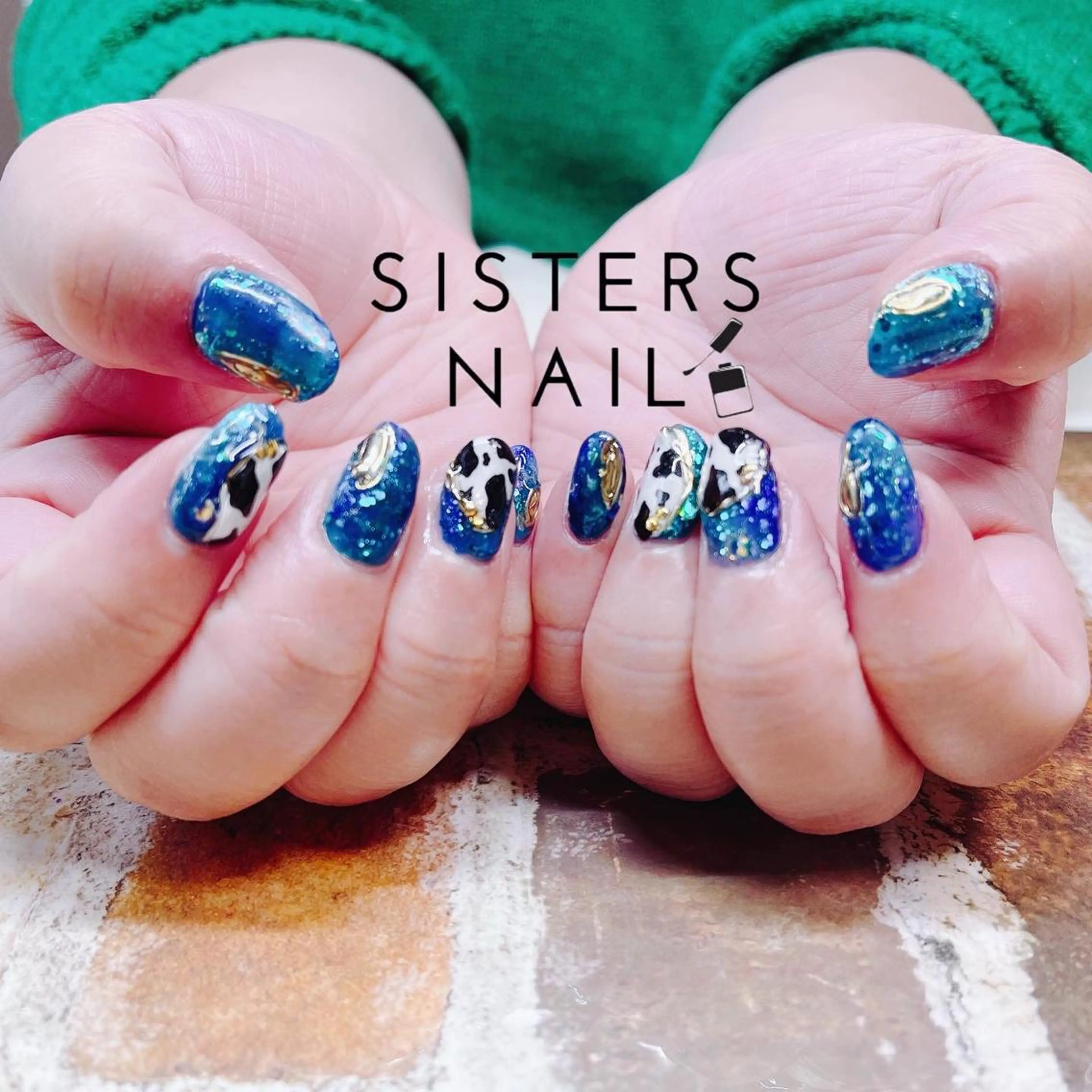 ネイル アートネイル 成人式 キラキラネイル ミラーネイル 冬ネイル sisters nail.fのネイルデザイン