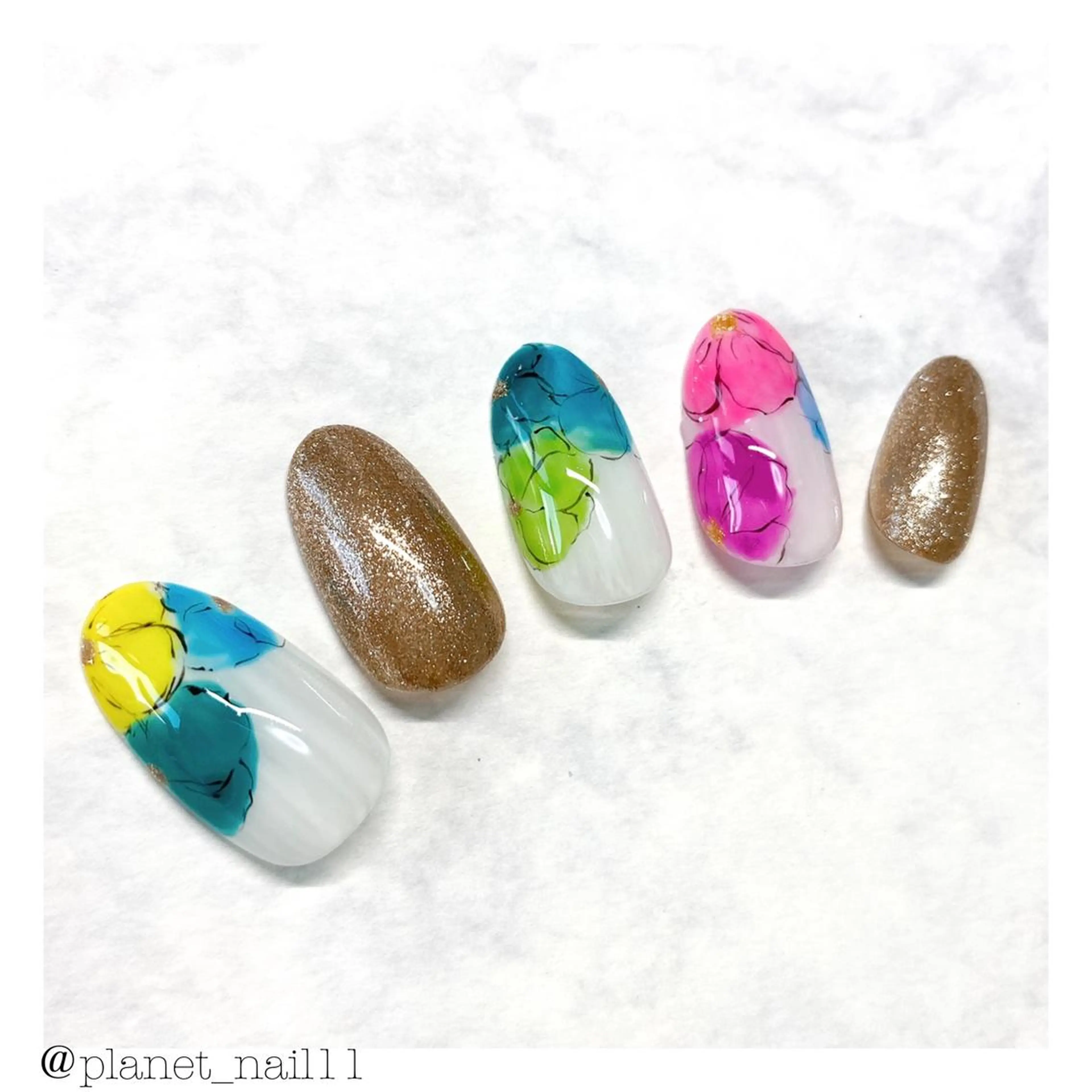 ネイル ハンドネイル PLANET nailのネイルデザイン