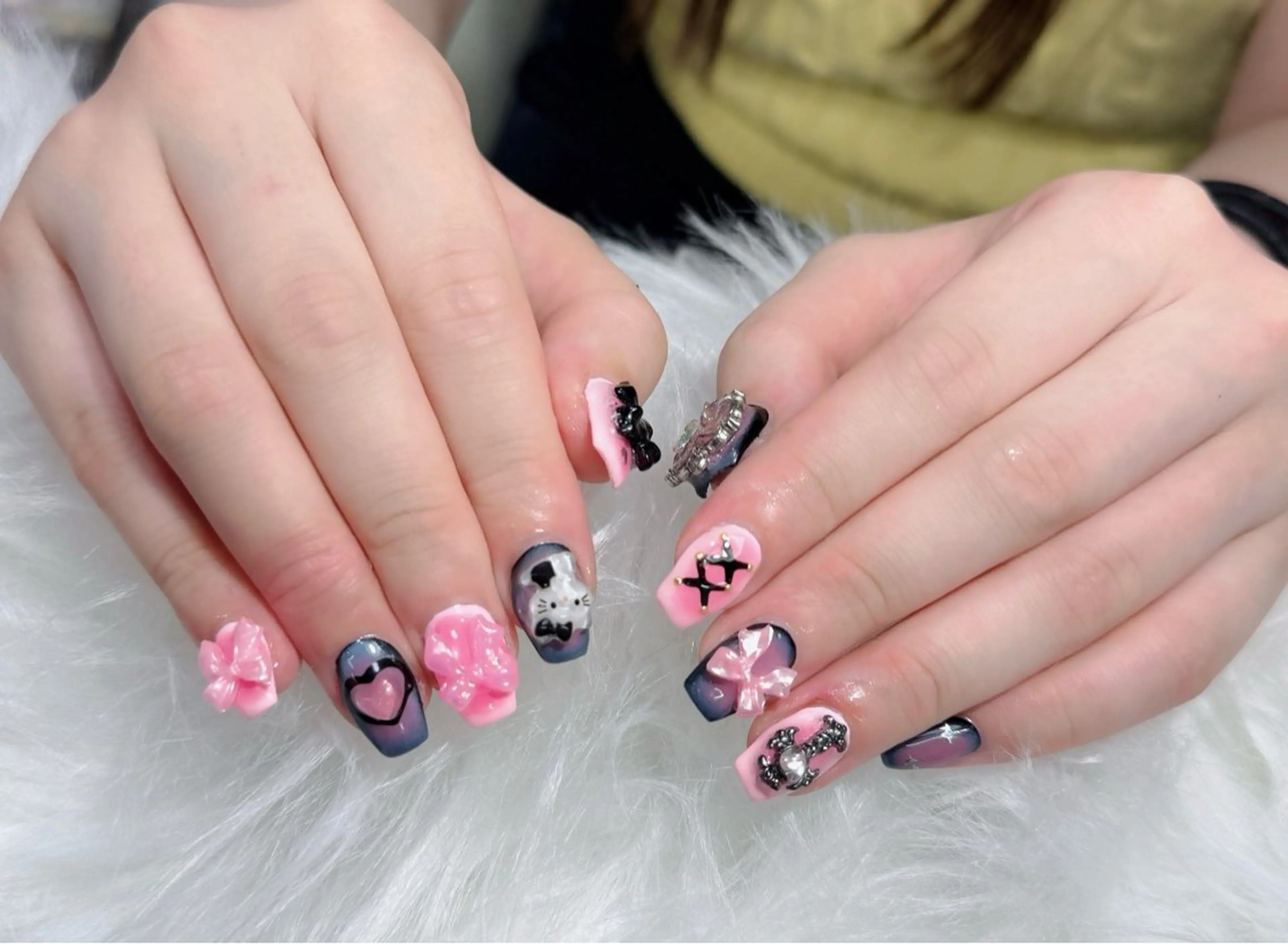 ネイル アートネイル フレンチネイル ジェルネイル 韓国ネイル マグネットネイル Lenie Nail Salonのネイルデザイン