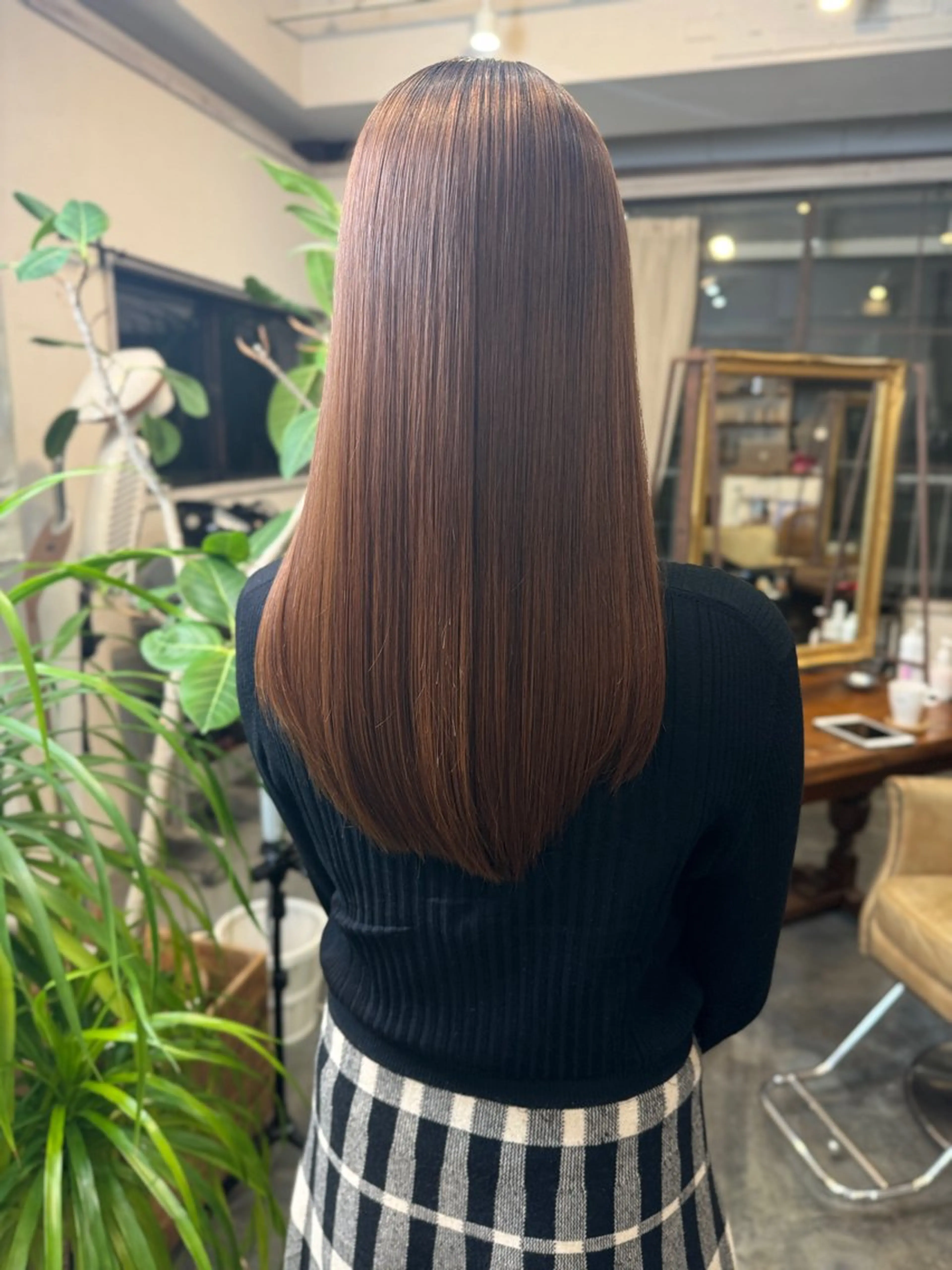 ロング カラー 🌟学割クーポン多数 すがわら🌟のヘアスタイル