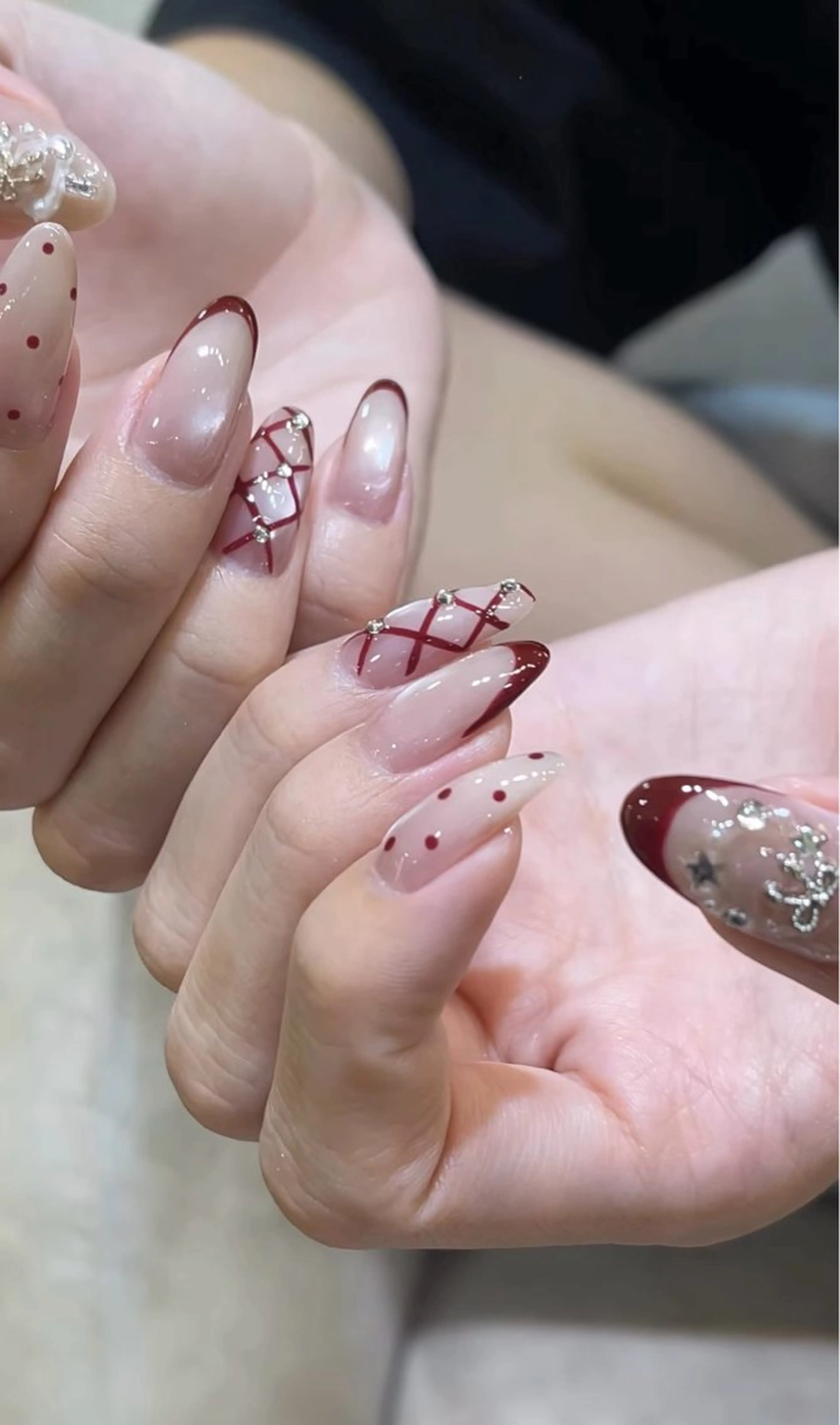 ネイル アートネイル 長さ出し ジェルネイル マグネットネイル ニュアンスネイル なな_ CloudyChanのネイルデザイン