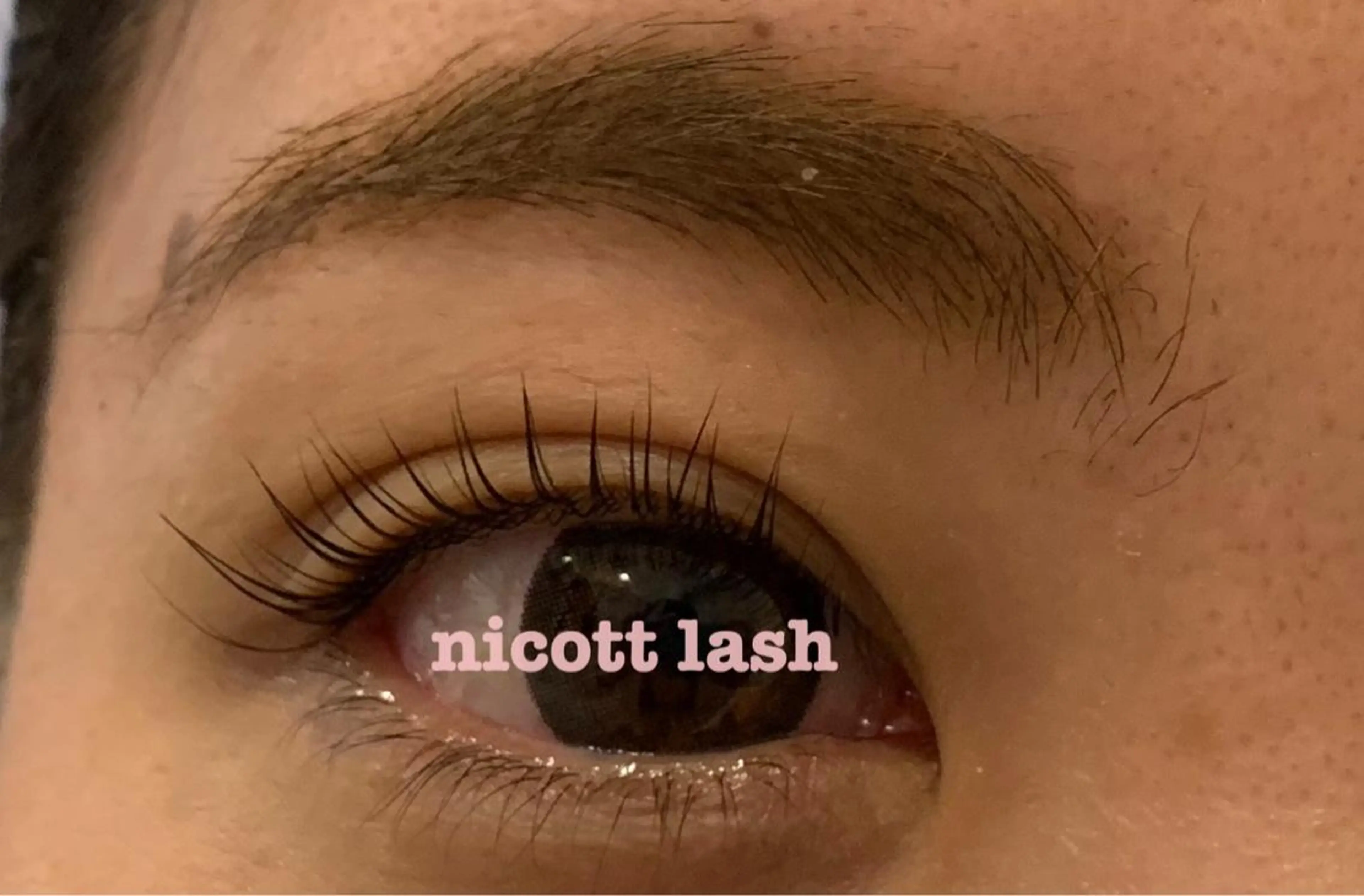 マツエク・マツパ サクラブロウ第4ビル 梅田のマツエク・マツパデザイン