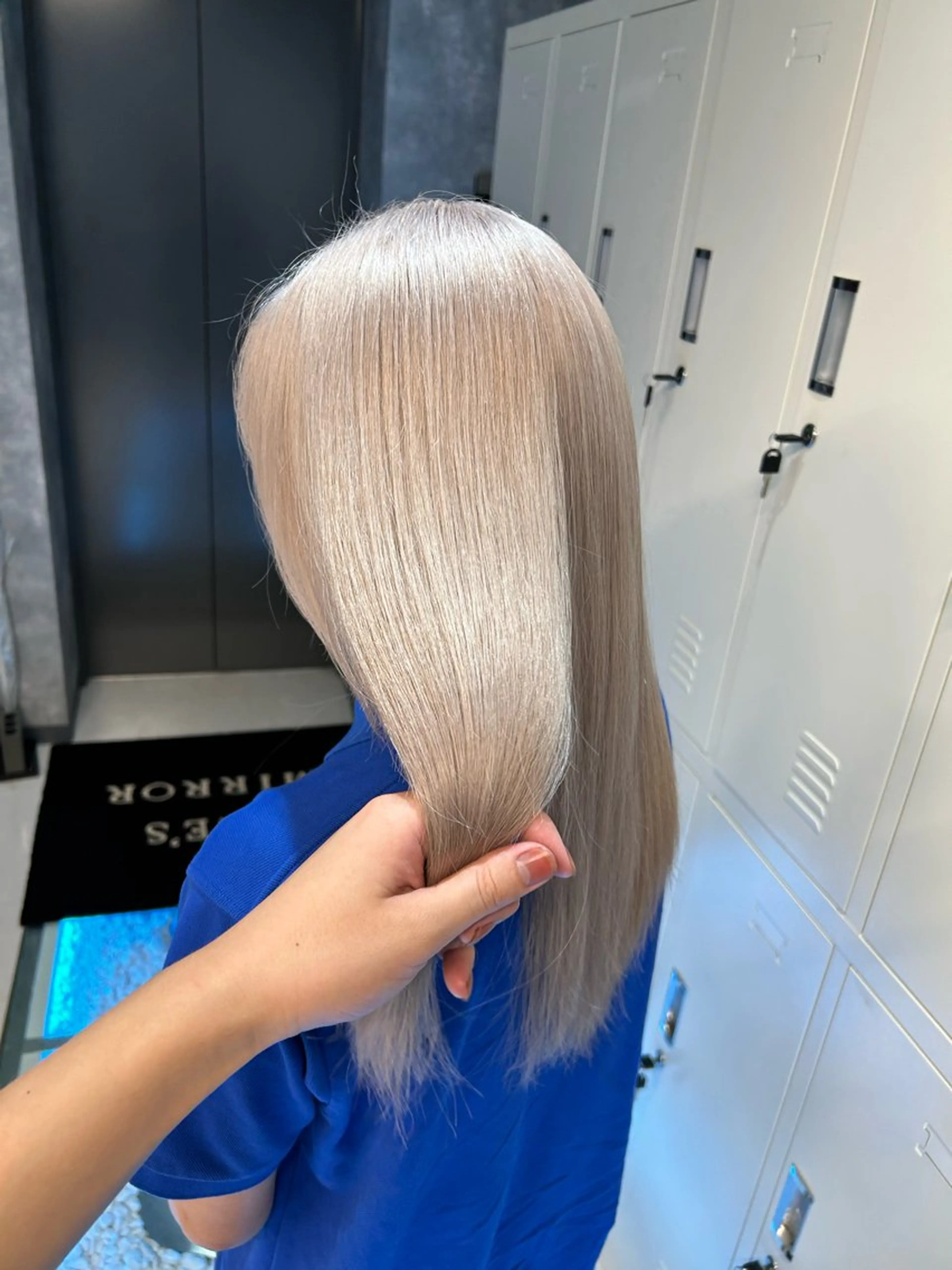 セミロング ヘアカラー トリートメント ✨メンズ特化& ブリーチ特化Ryuのヘアスタイル